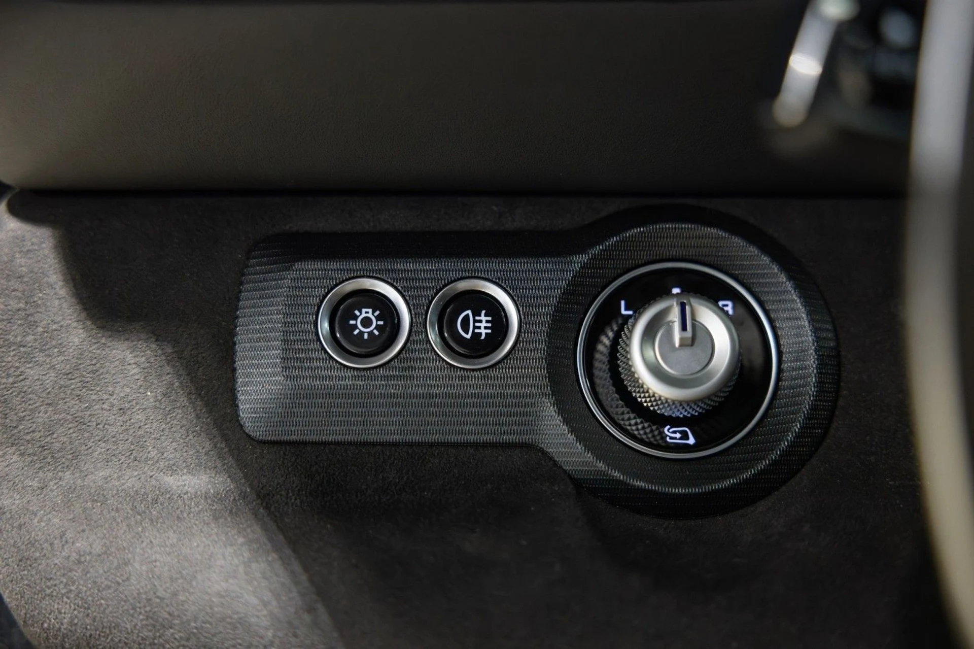 mph039_3188140287_a_A_51a0a8a0a2