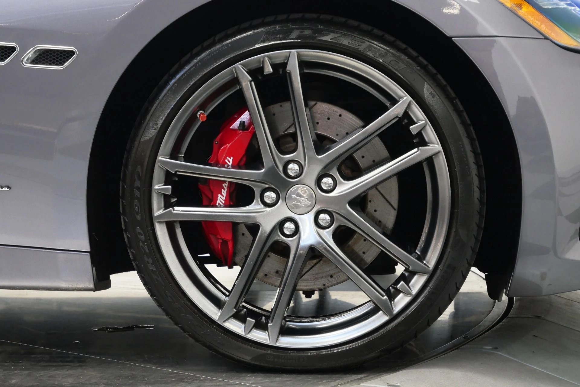 mph039_3190634381_Used_2019_Maserati_Gran_Turismo_Convertible_Sport_Rare_Color_Carbon_Fiber_Interior_Trim_1773689122_99fb584c89