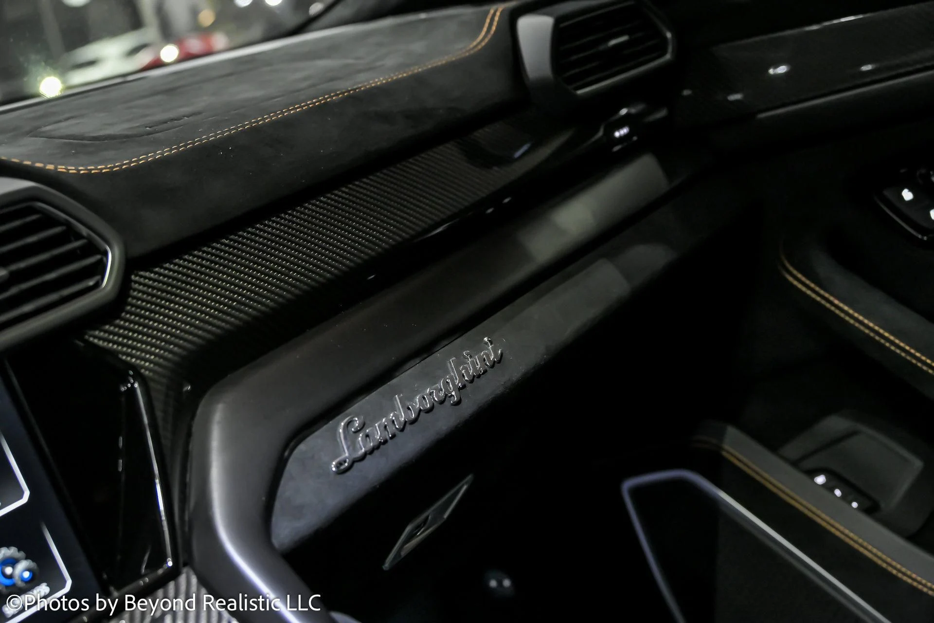 mph039_3207029622_Used_2024_Lamborghini_Urus_Performante_1765964568_4b1b0fe2f3