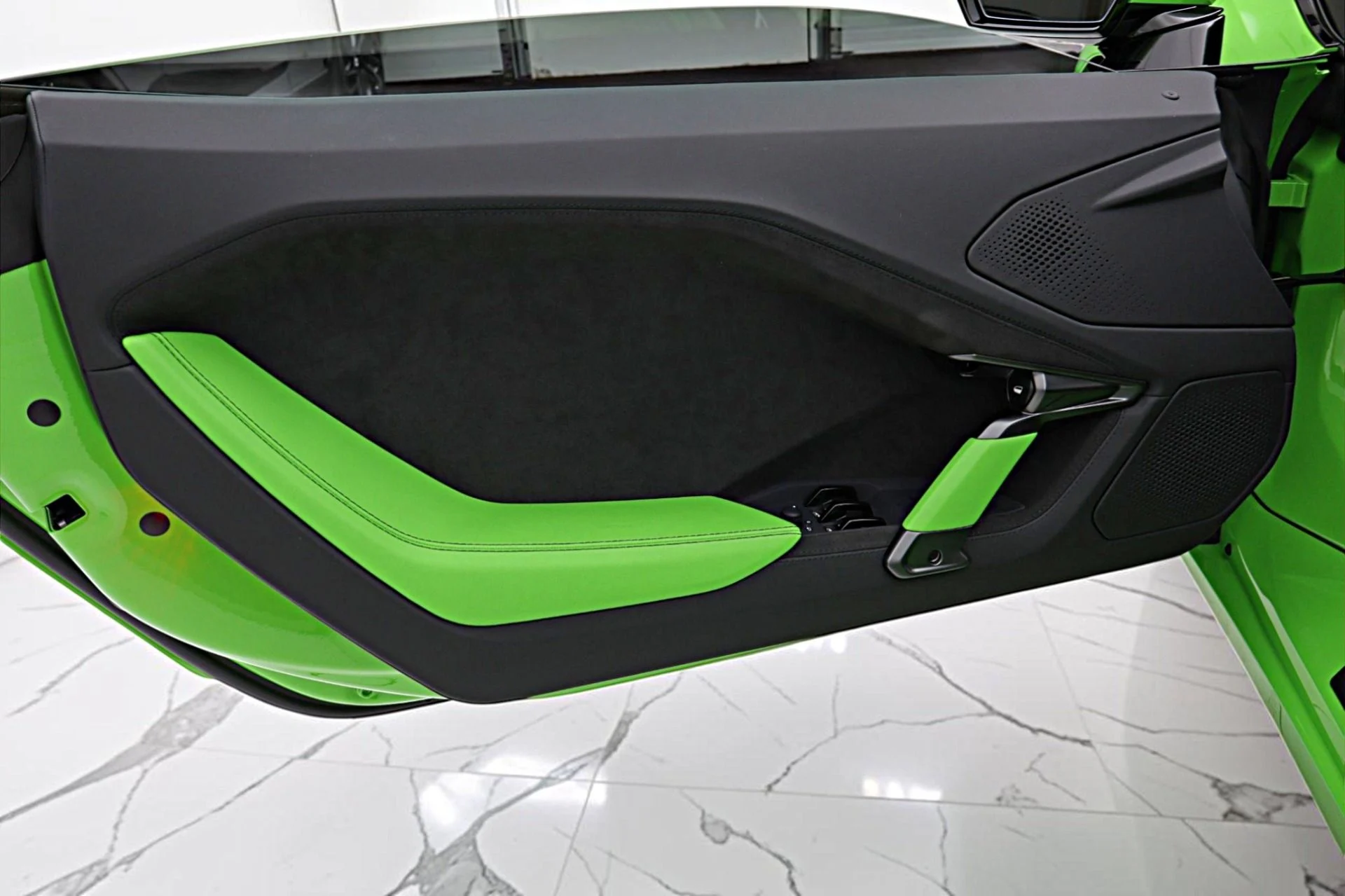 mph039_3212303130_New_2026_Lamborghini_Temerario_4fd72739a9