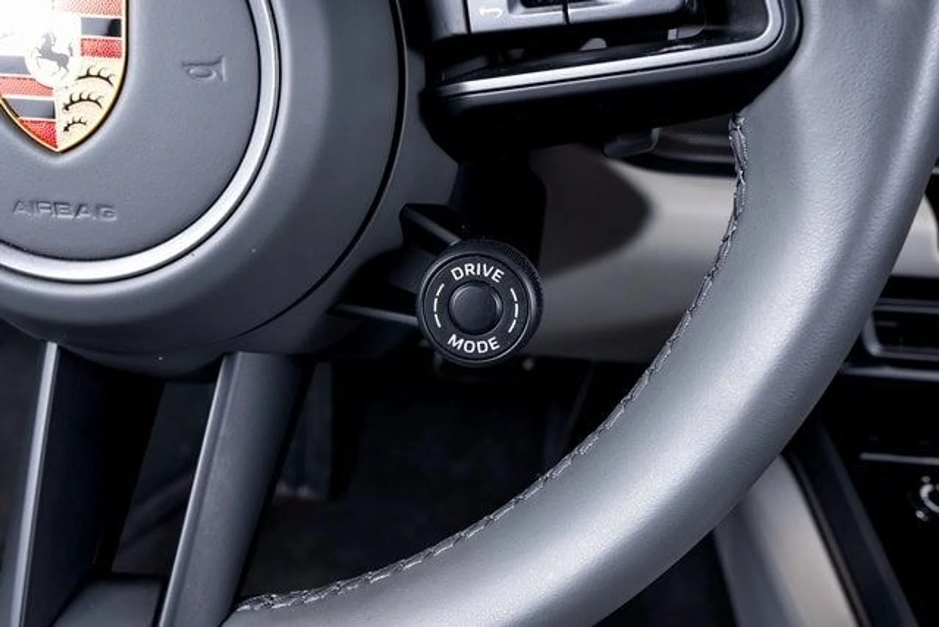 mph039_3234048711_48c461b3ecfe87bc2bd203b520654edax_a056376a4e