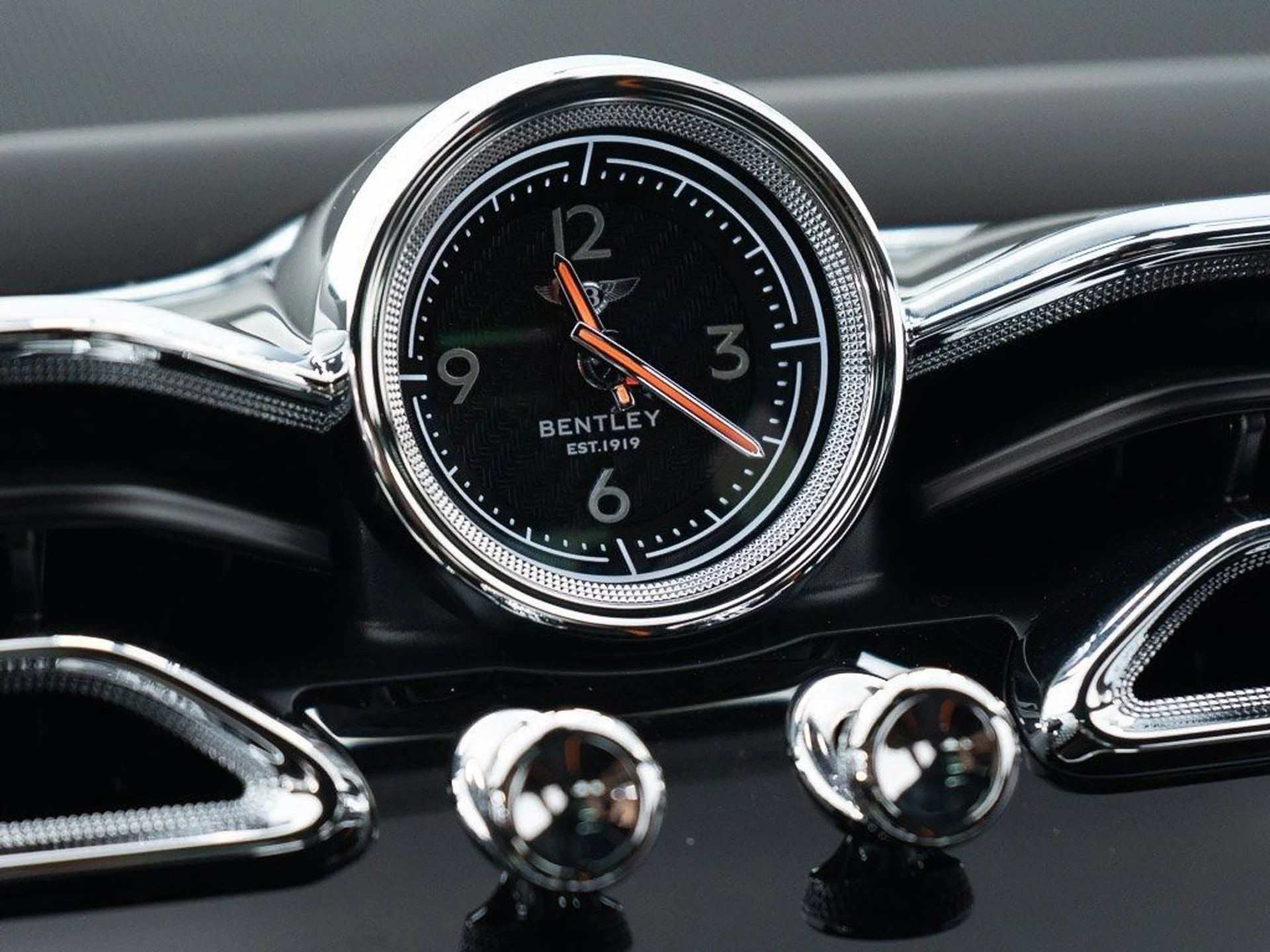 mph039_3239674931_c68461fcb10e5852a39d7715152a24ef_ba208a99db