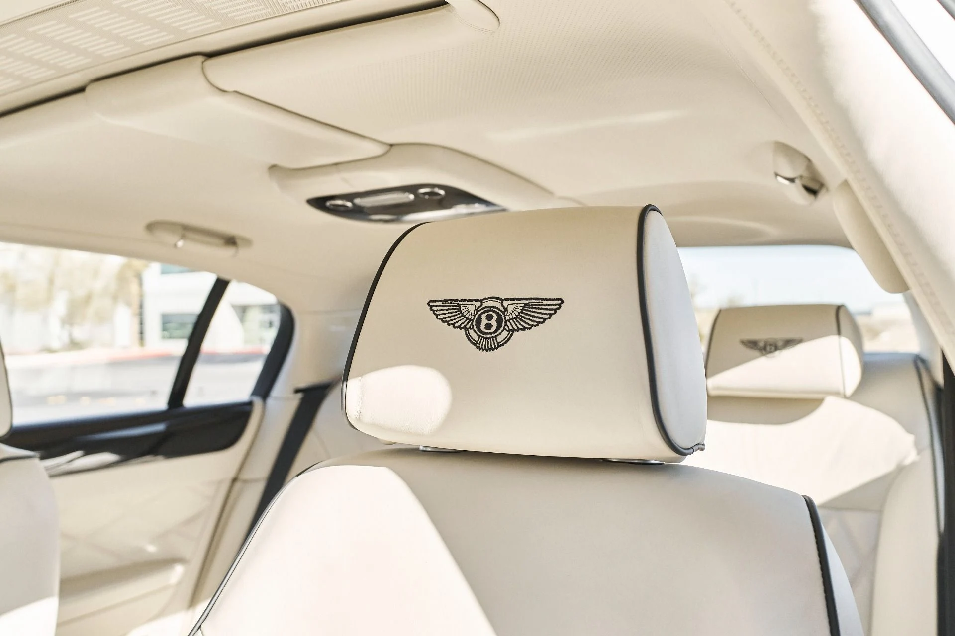 mph039_3241050074_Used_2012_Bentley_Continental_Flying_Spur_1765853800_46e1306324