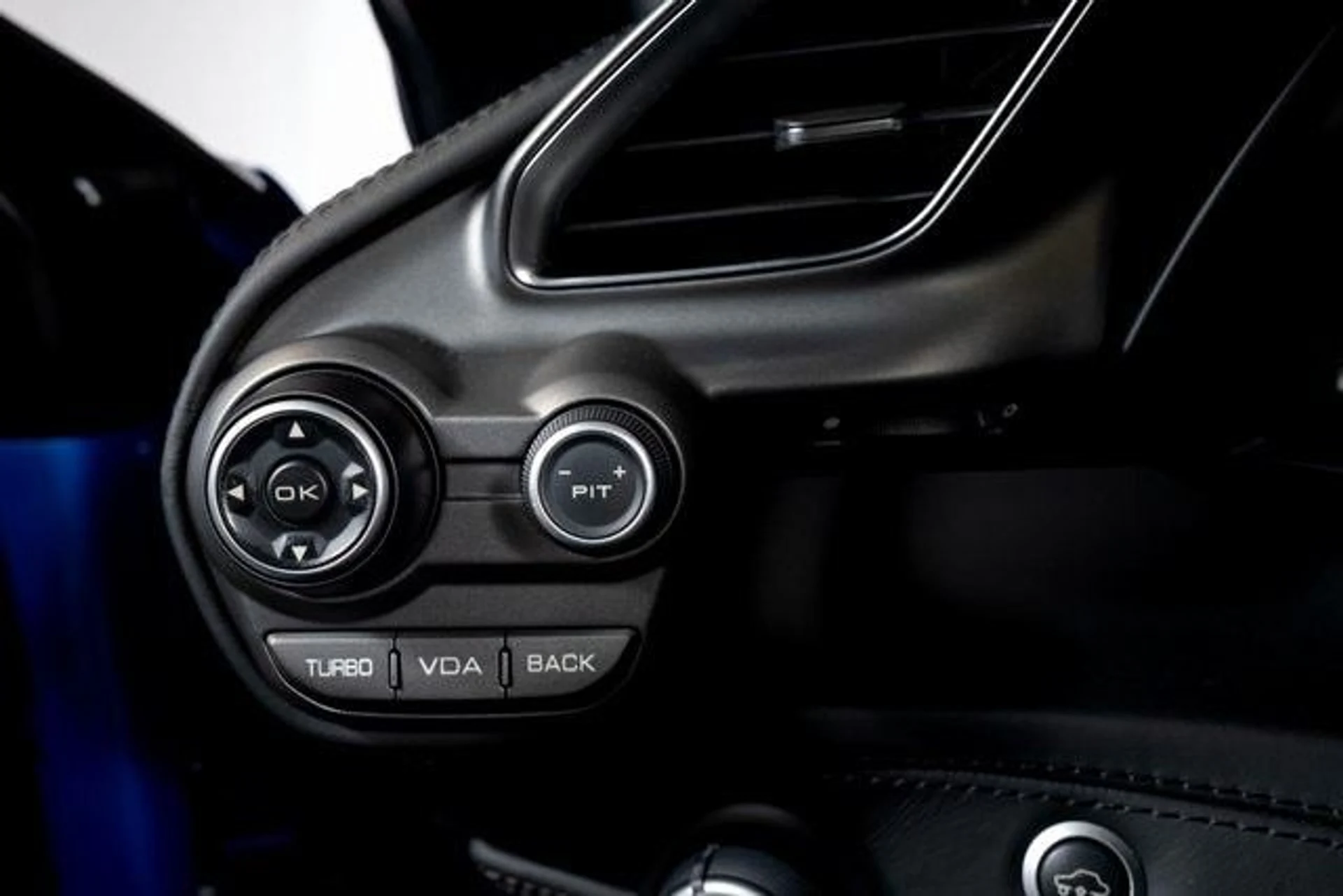 mph039_3242604941_506b6adbaec894e16dbb1ce179e318cex_90fed01560