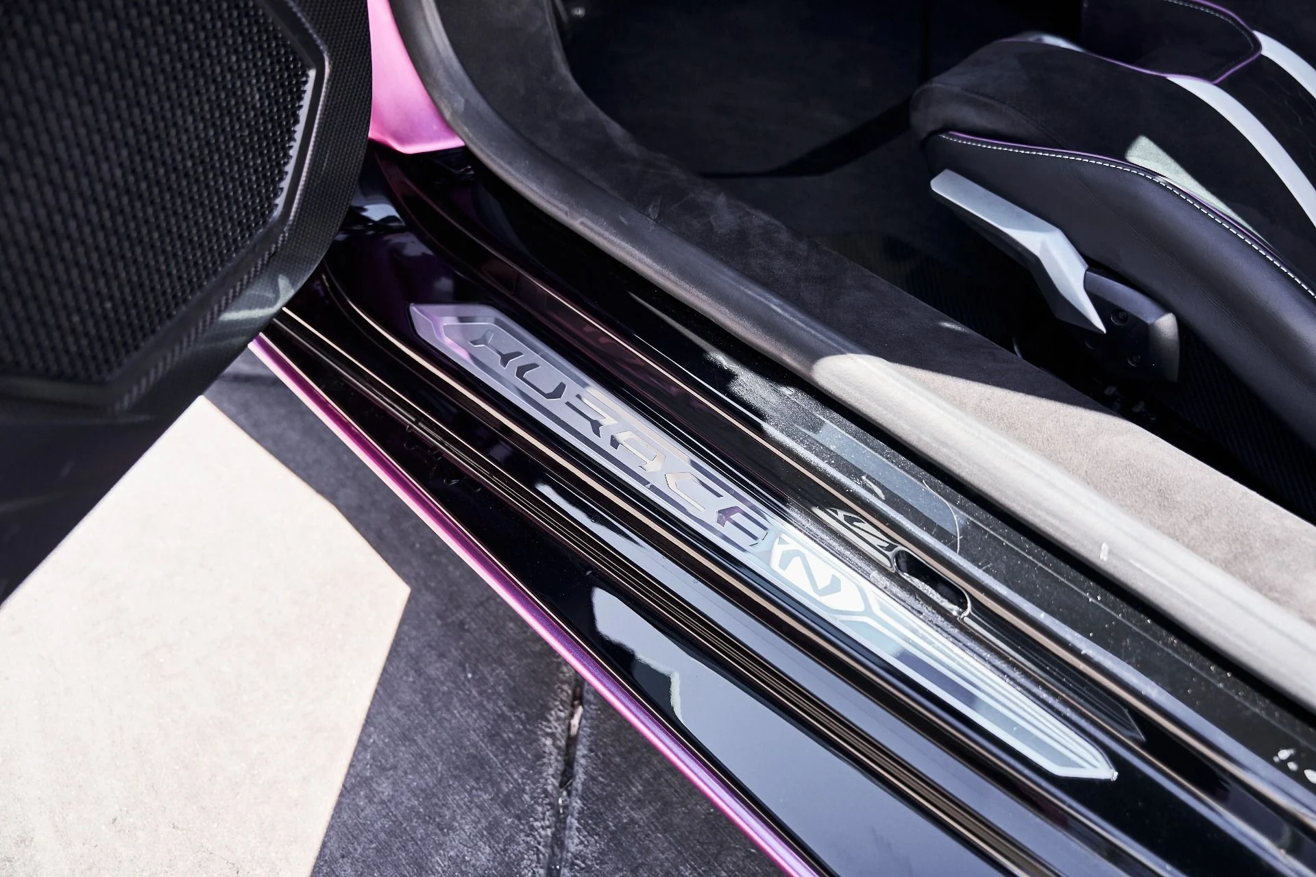 mph039_3265799957_Used_2023_Lamborghini_Huracan_Tecnica_Base_1781137544_0c8f97d7bf