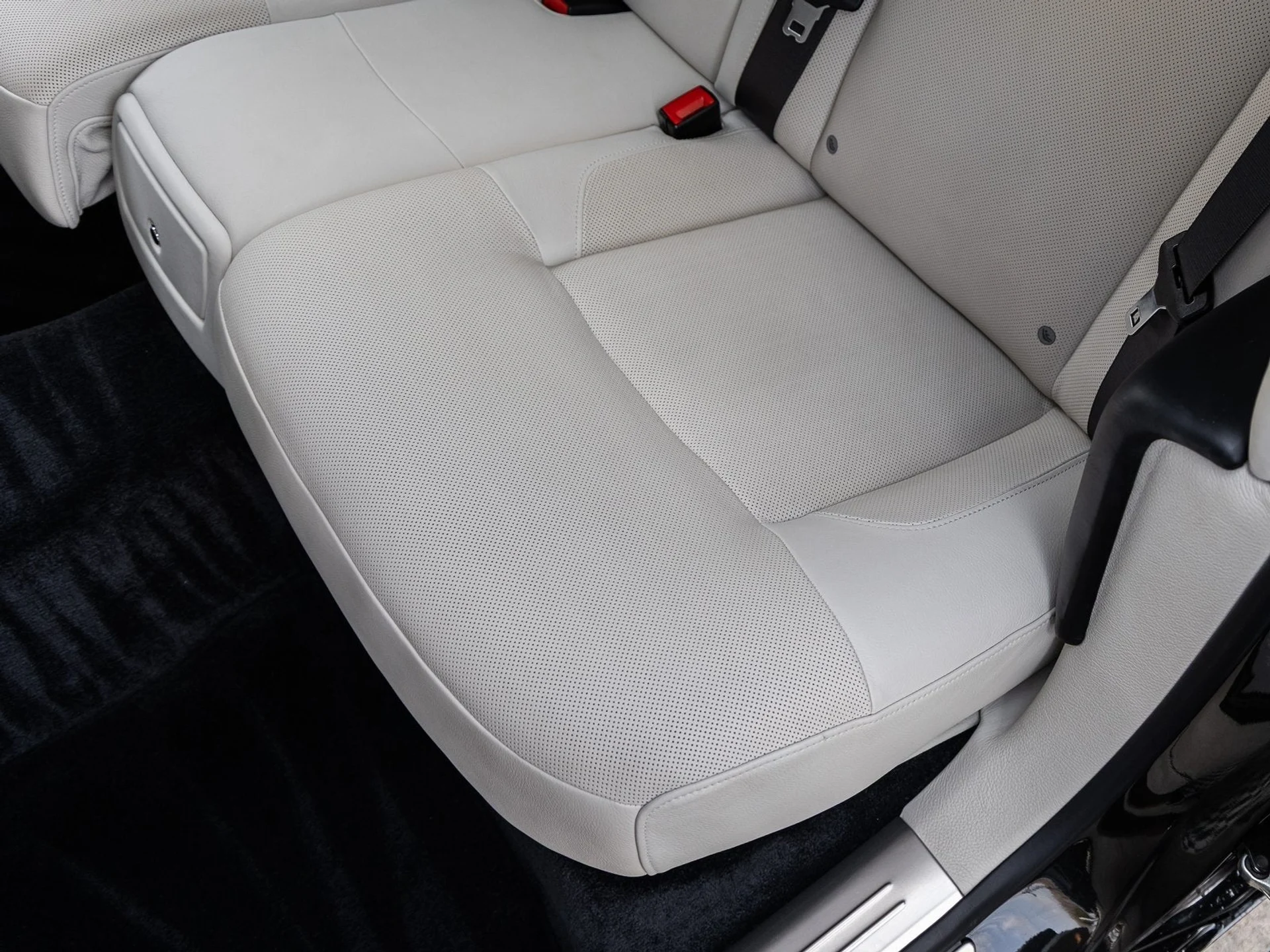 mph039_3286134894_40_80a0a3f93f