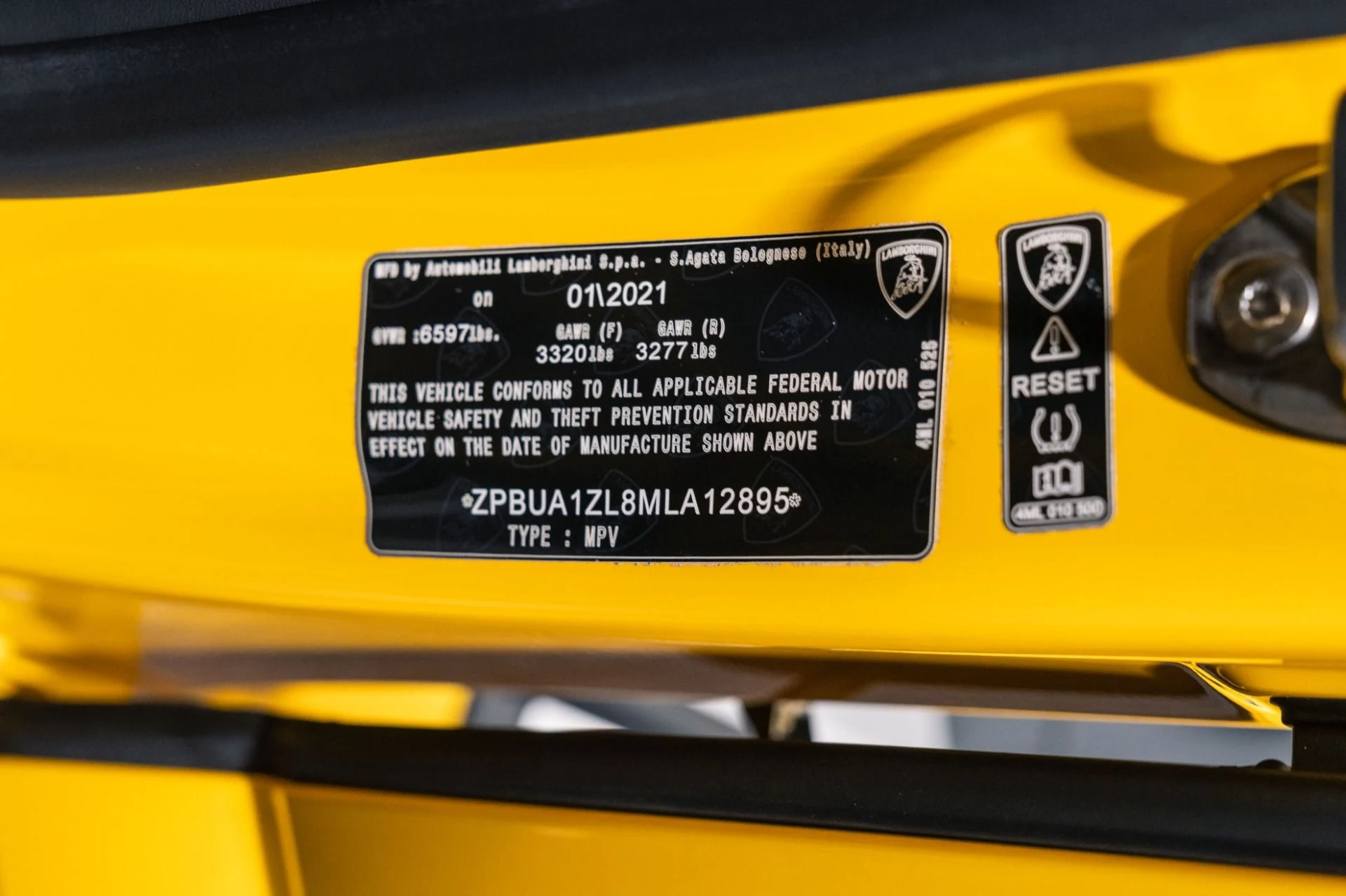 mph039_3291187317_Used_2021_Lamborghini_Urus_Pearl_Capsule_w_FULL_RYFT_Exhaust_1771450400_ac1563b27b