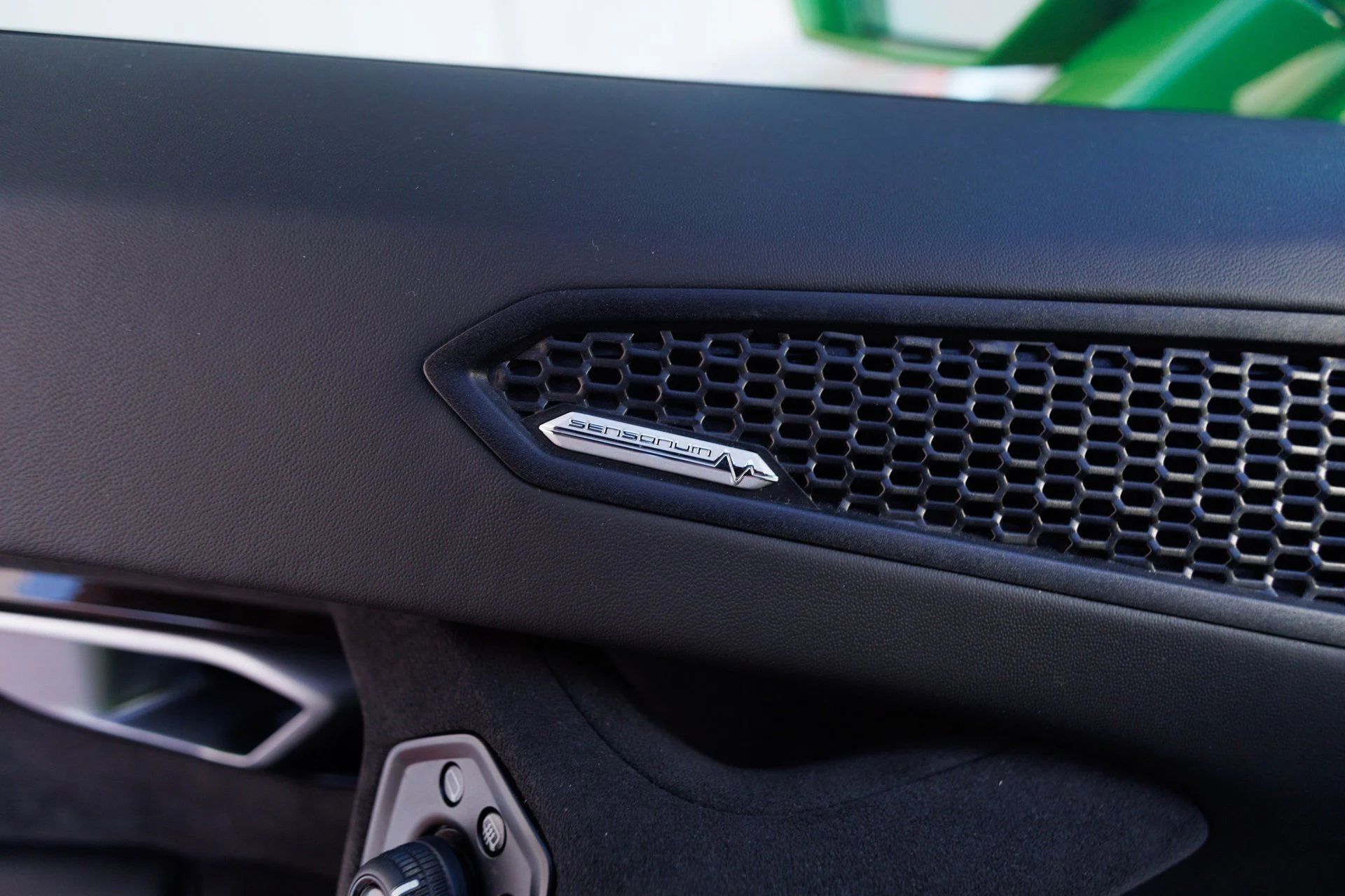 mph039_3299048687_854599bc466dec3f59187e58d8dfc06fx_ae47e7495e