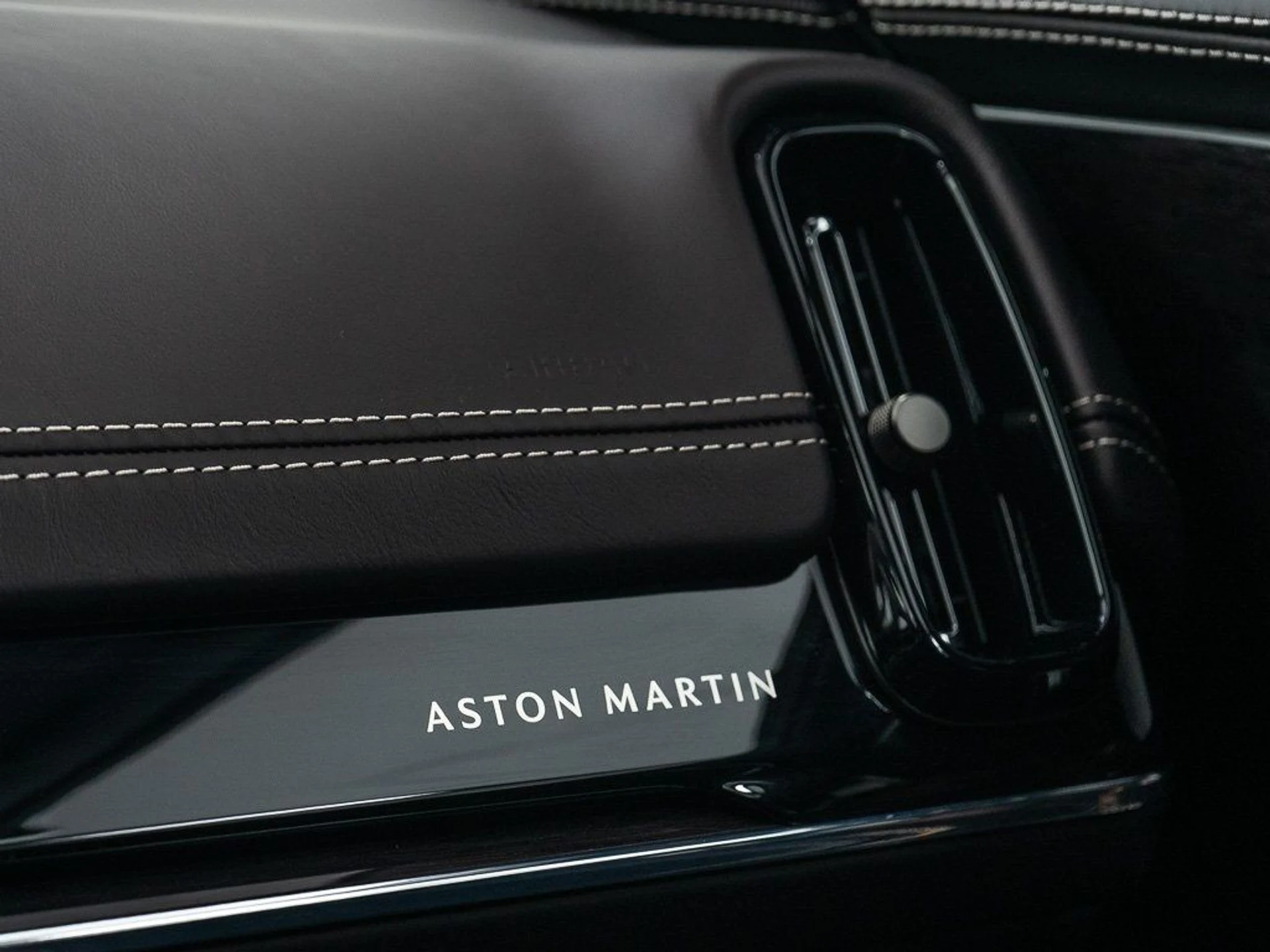 mph039_3314256901_5e9cc3982ae83a80a255b4664a12897a_7689223157