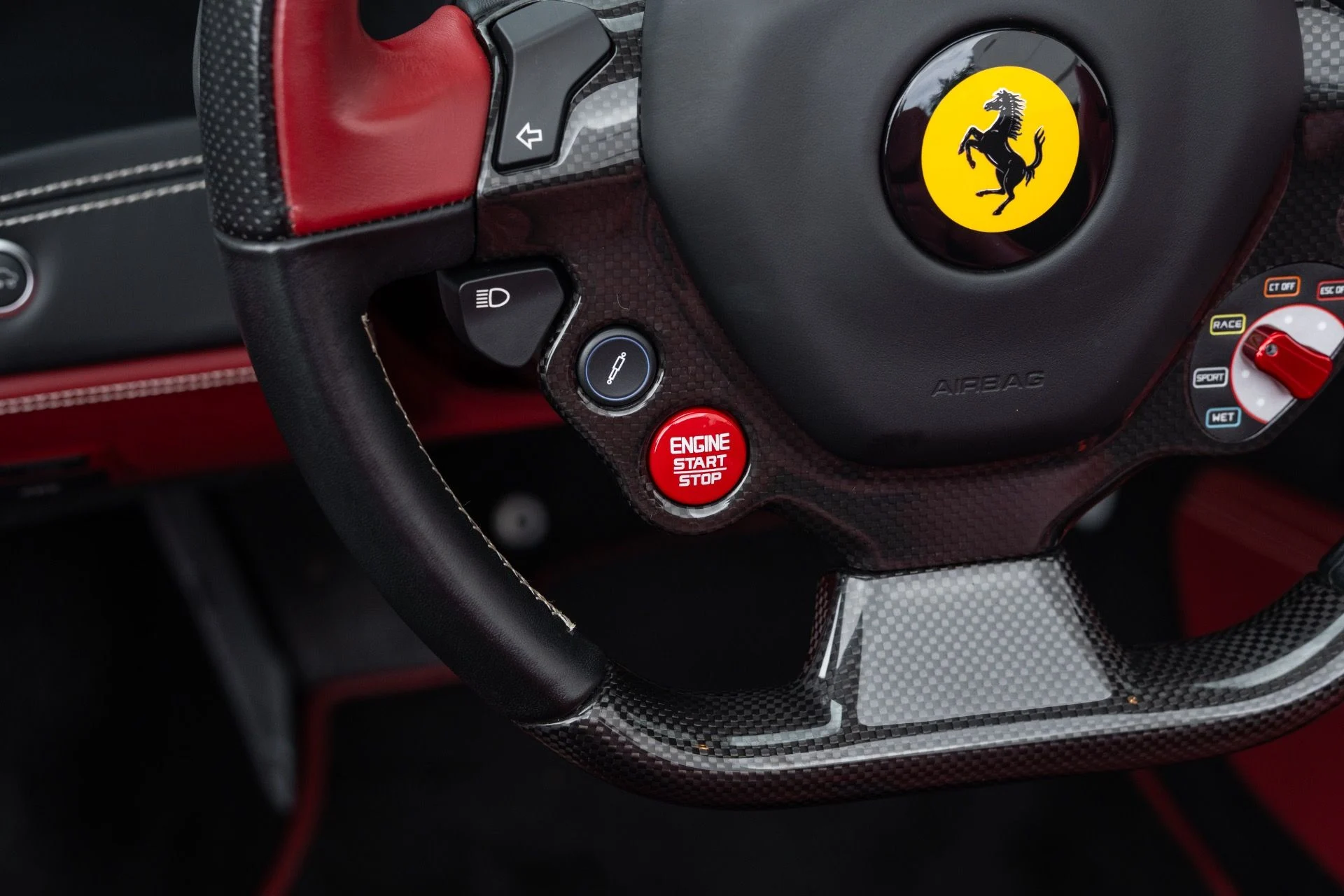 mph039_3317490734_Used_2019_Ferrari_488_Spider_1775191642_55c2b7d834