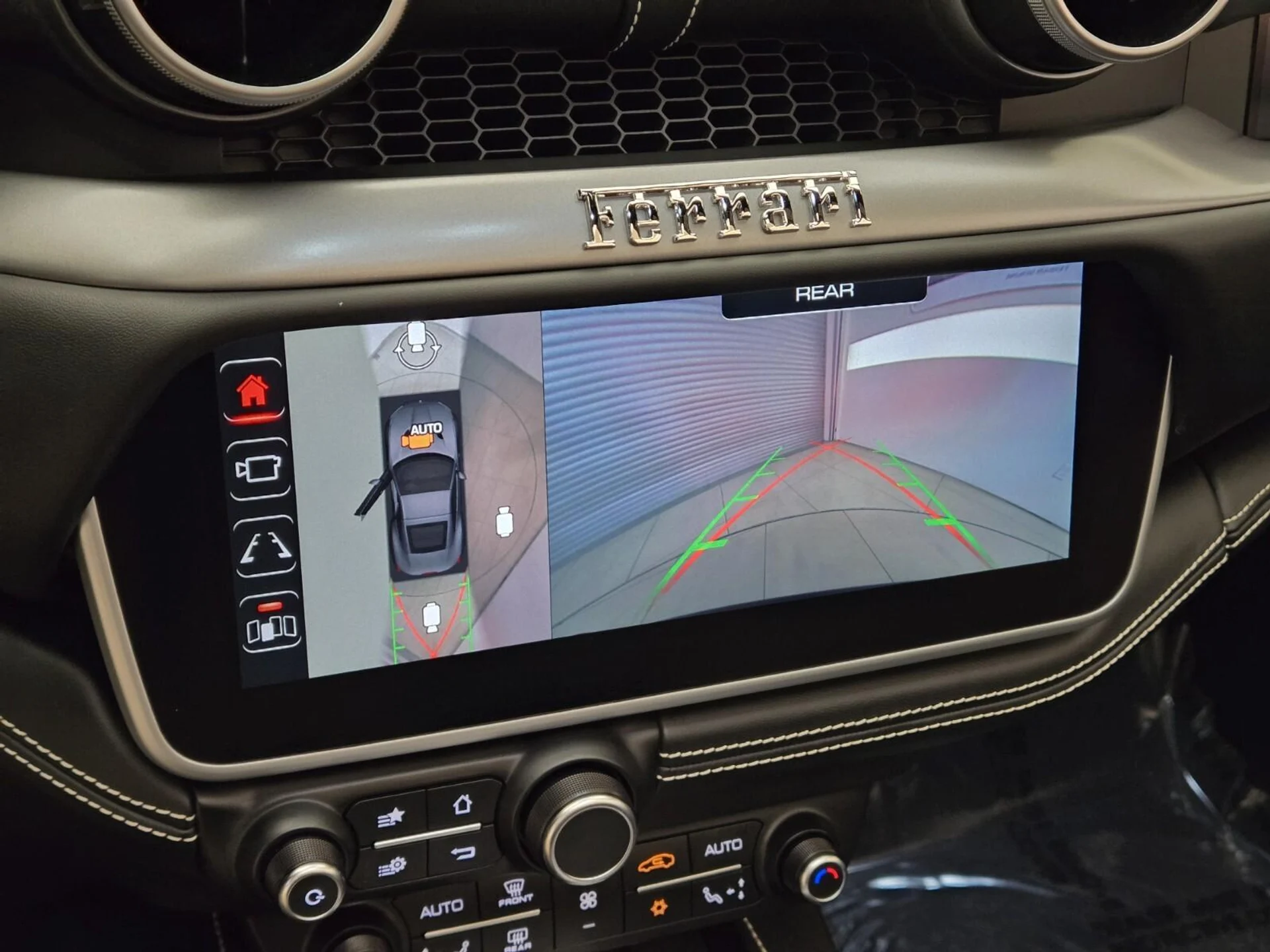 mph039_3329232216_Used_2022_Ferrari_Portofino_1768891490_d110d6b64b