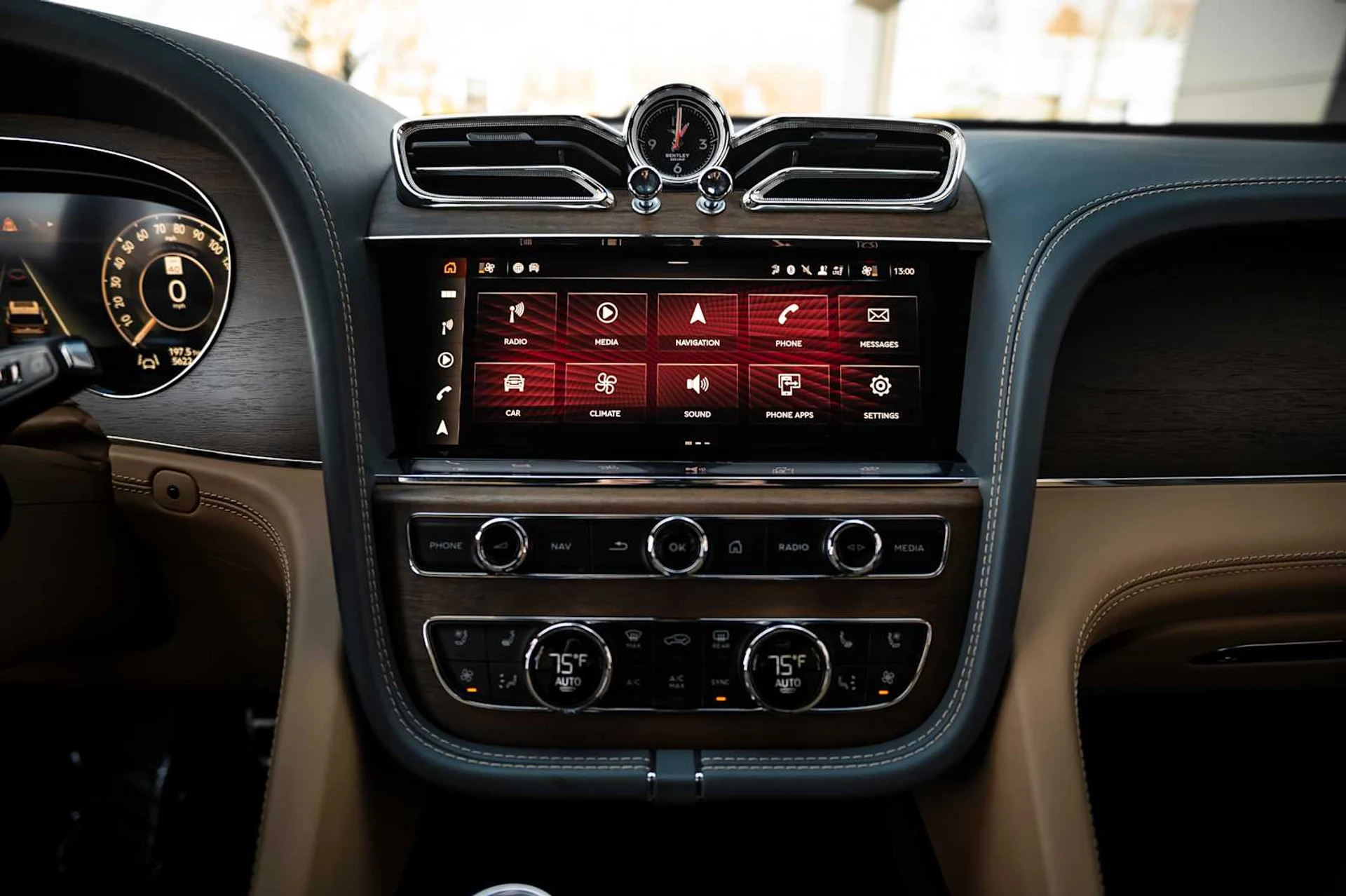 mph039_3329934246_8415237c5927a329e4e18431178a3697x_54b3e4e51d