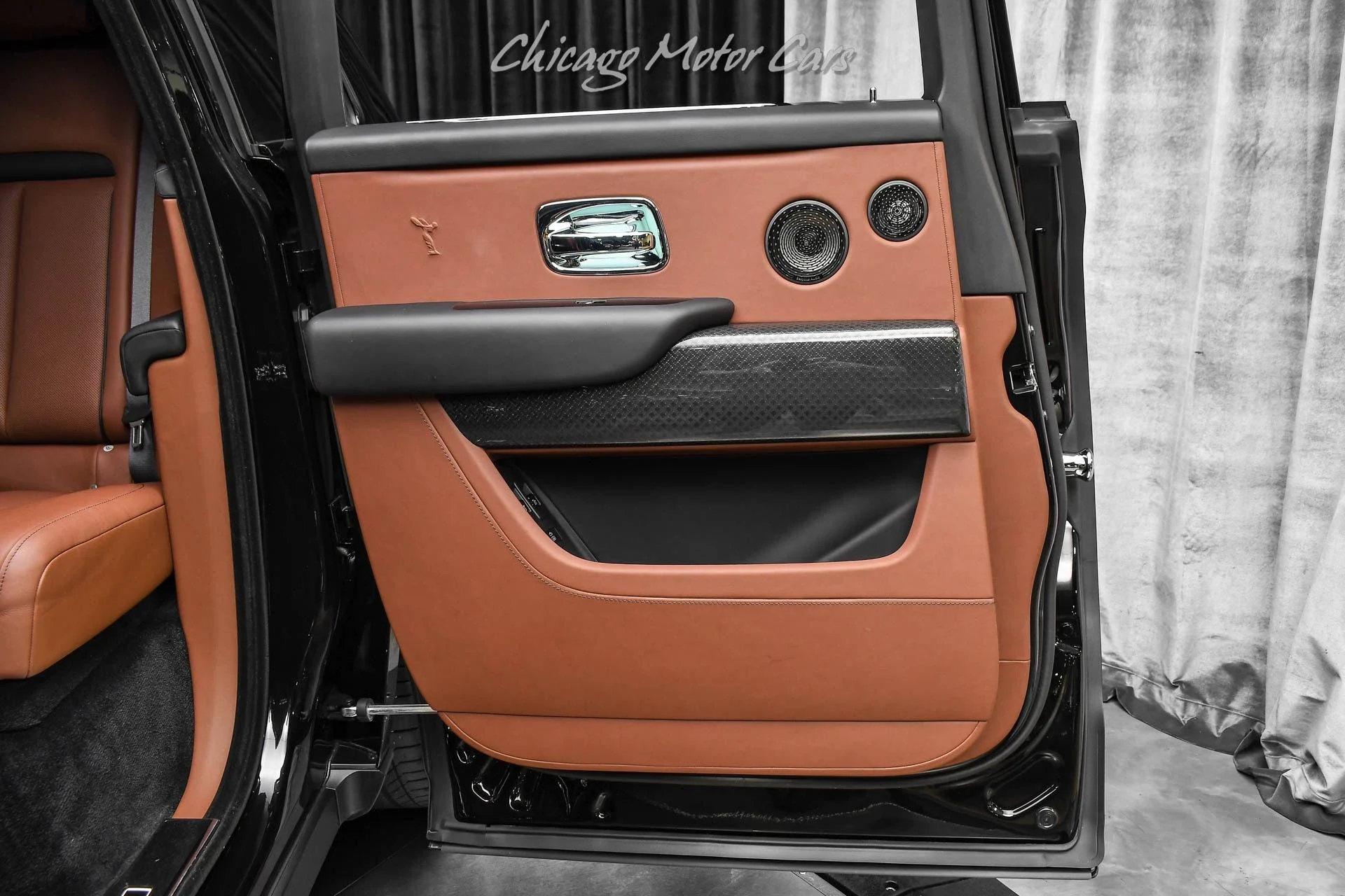 mph039_3333159053_12954_p40_l_4a990b9fd2