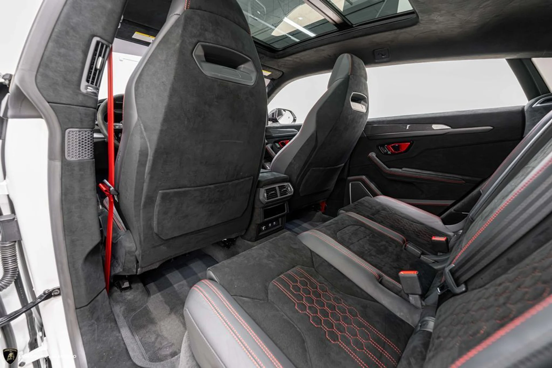 mph039_3343039387_0fb226f73925f824afadd18b2394c642x_7303f19841