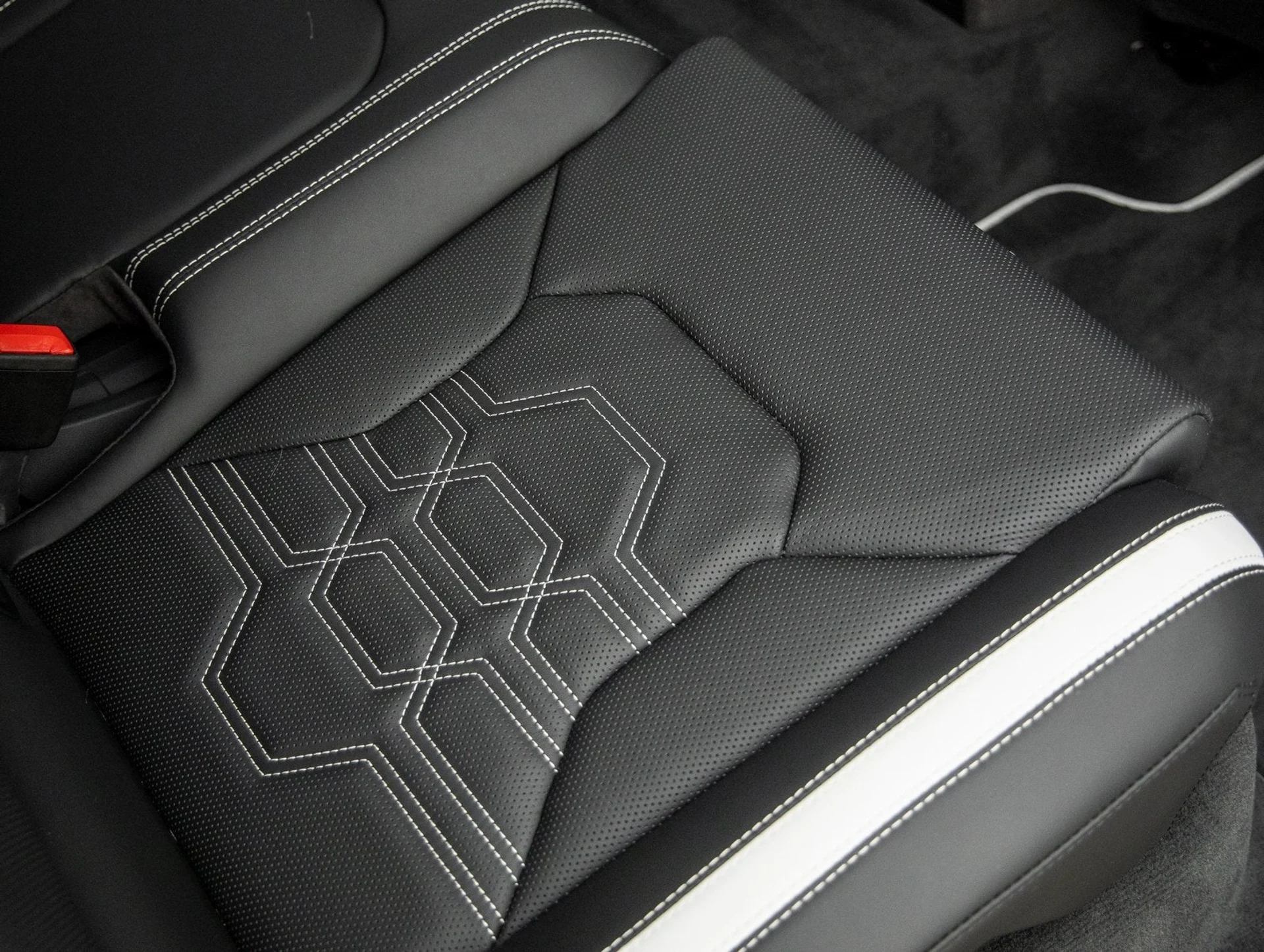 mph039_3366606492_40_8ae53a75c4