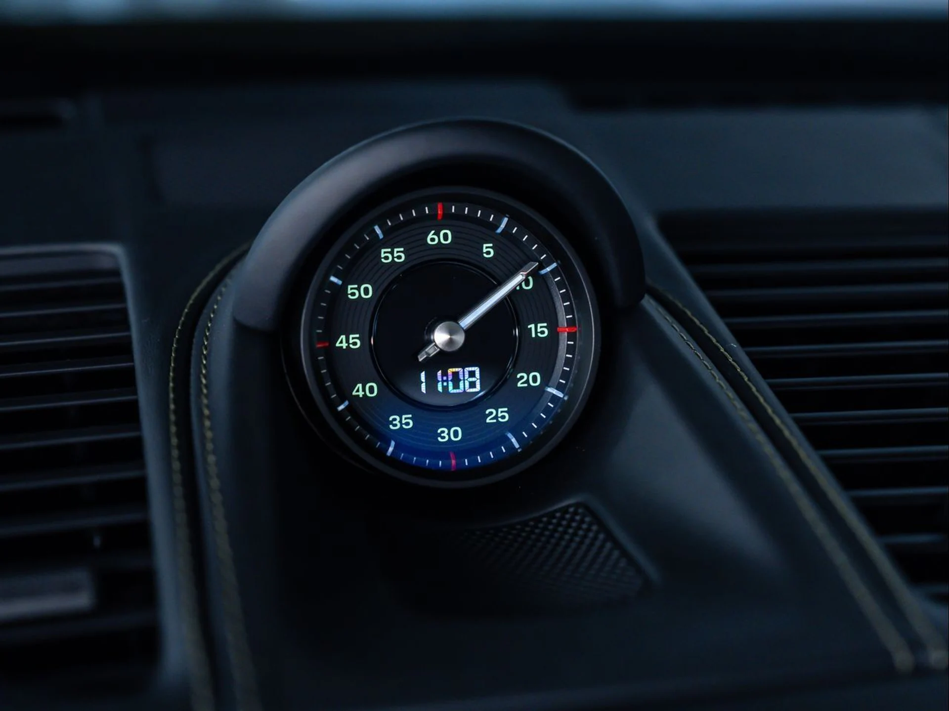 mph039_339796328_a30b8dc599836eab7a15d65a8b464ff1_23ae4494b5