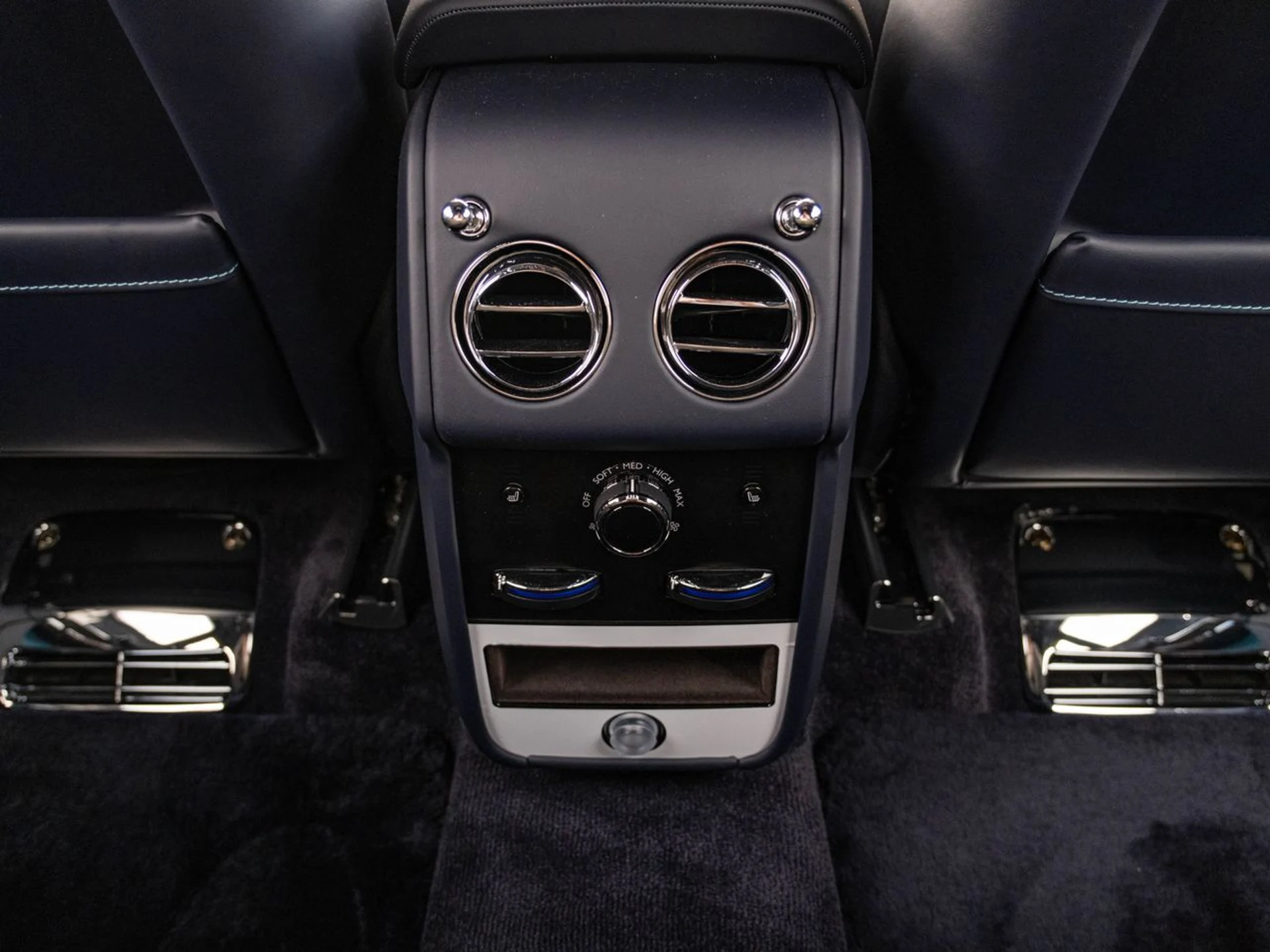 mph039_3404492975_10fe984e10fe239c6c588354e61a5073x_24f1de520a