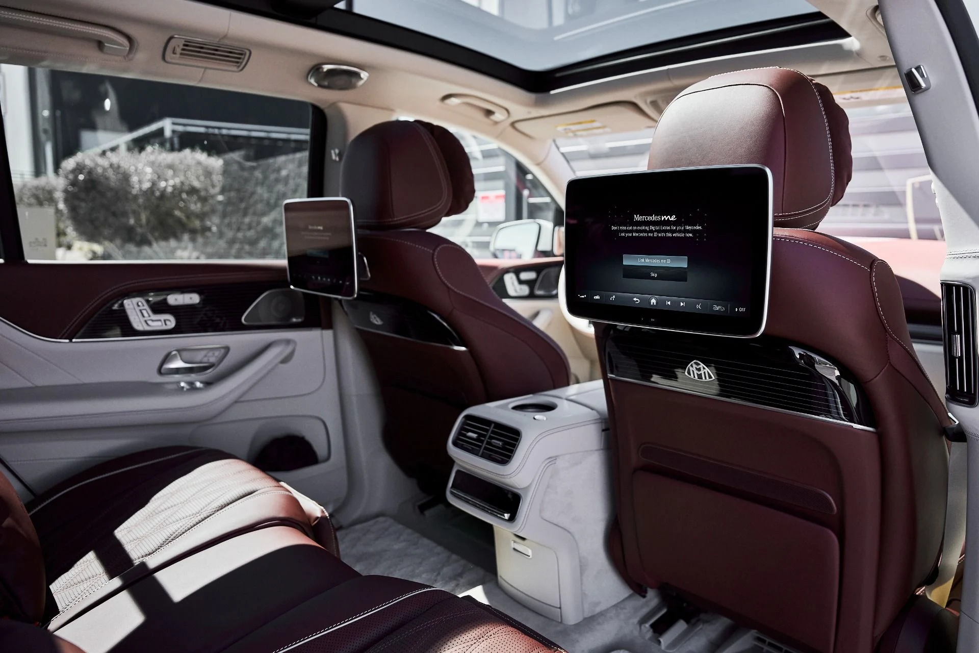 mph039_3407411497_Used_2026_Mercedes_Benz_GLS_Maybach_GLS_600_1777074109_0b74932a58