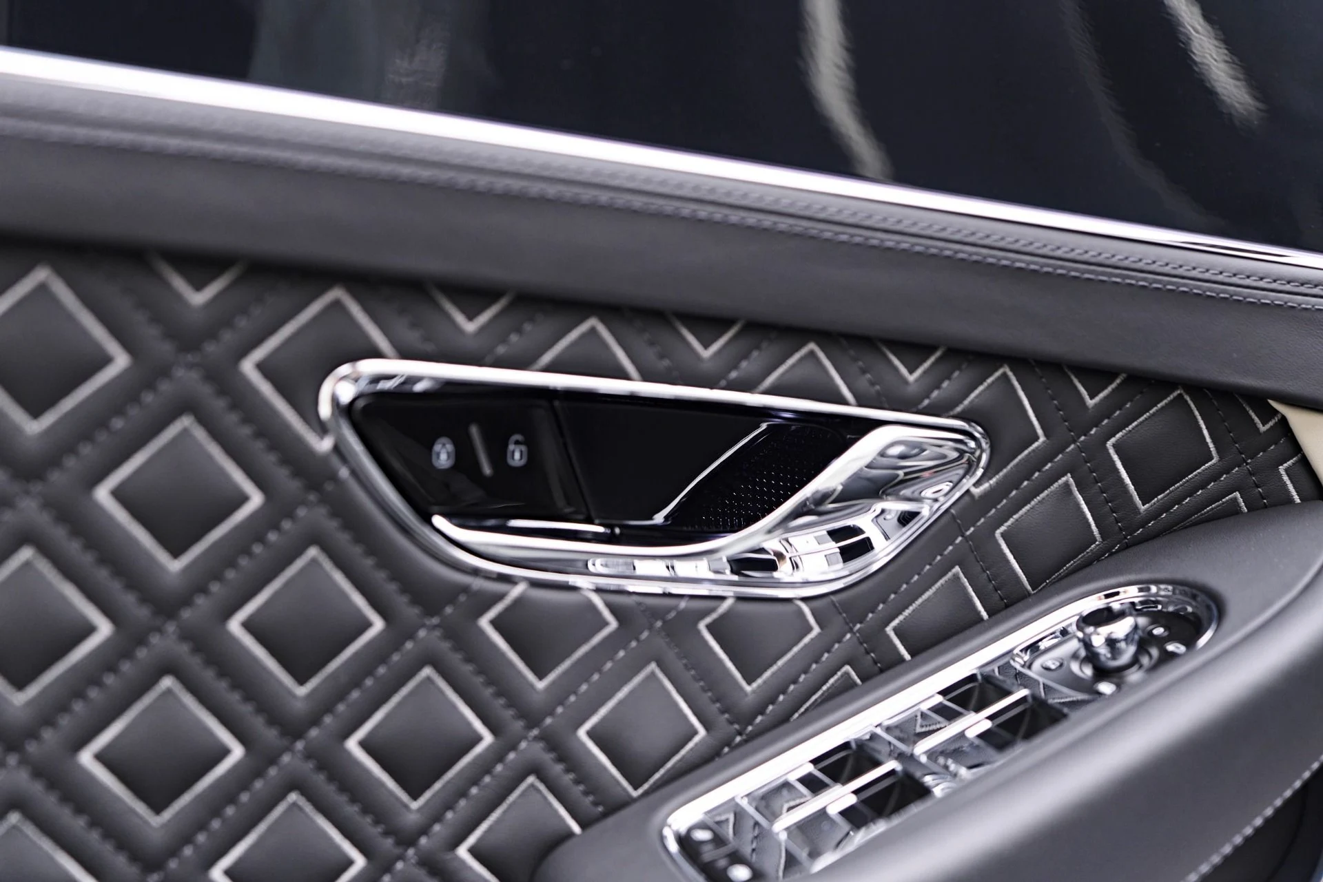 mph039_3423290513_Used_2024_Bentley_Continental_GT_Speed_1758316077_0b0ce5eadc