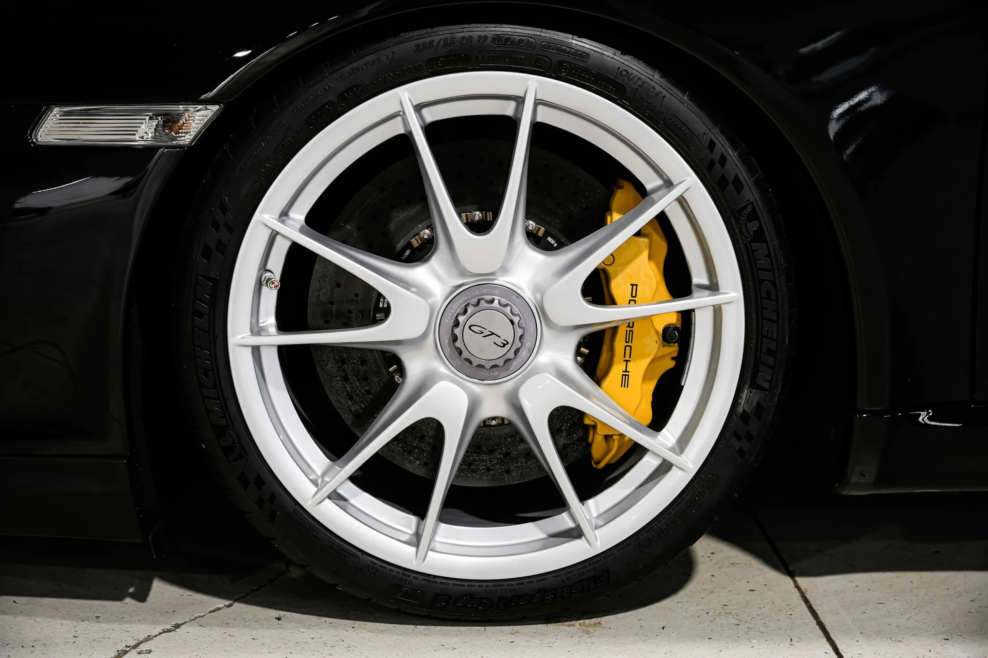 mph039_3426701656_bda9145f295eea37a9d08c546d7006f6x_28c1e42f9a