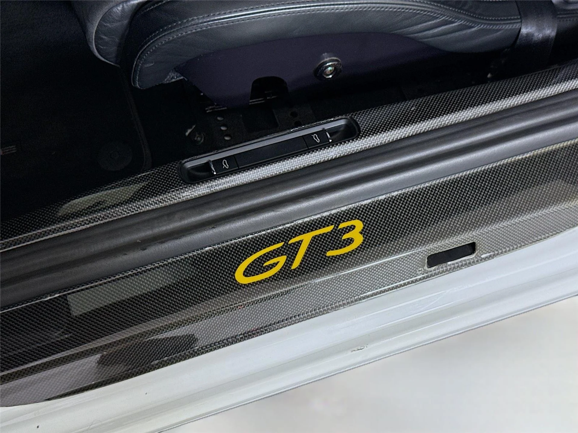 mph039_3427799832_f1ff2ac2ac21b8b9637dab3bec5197e1_5af0adcb48