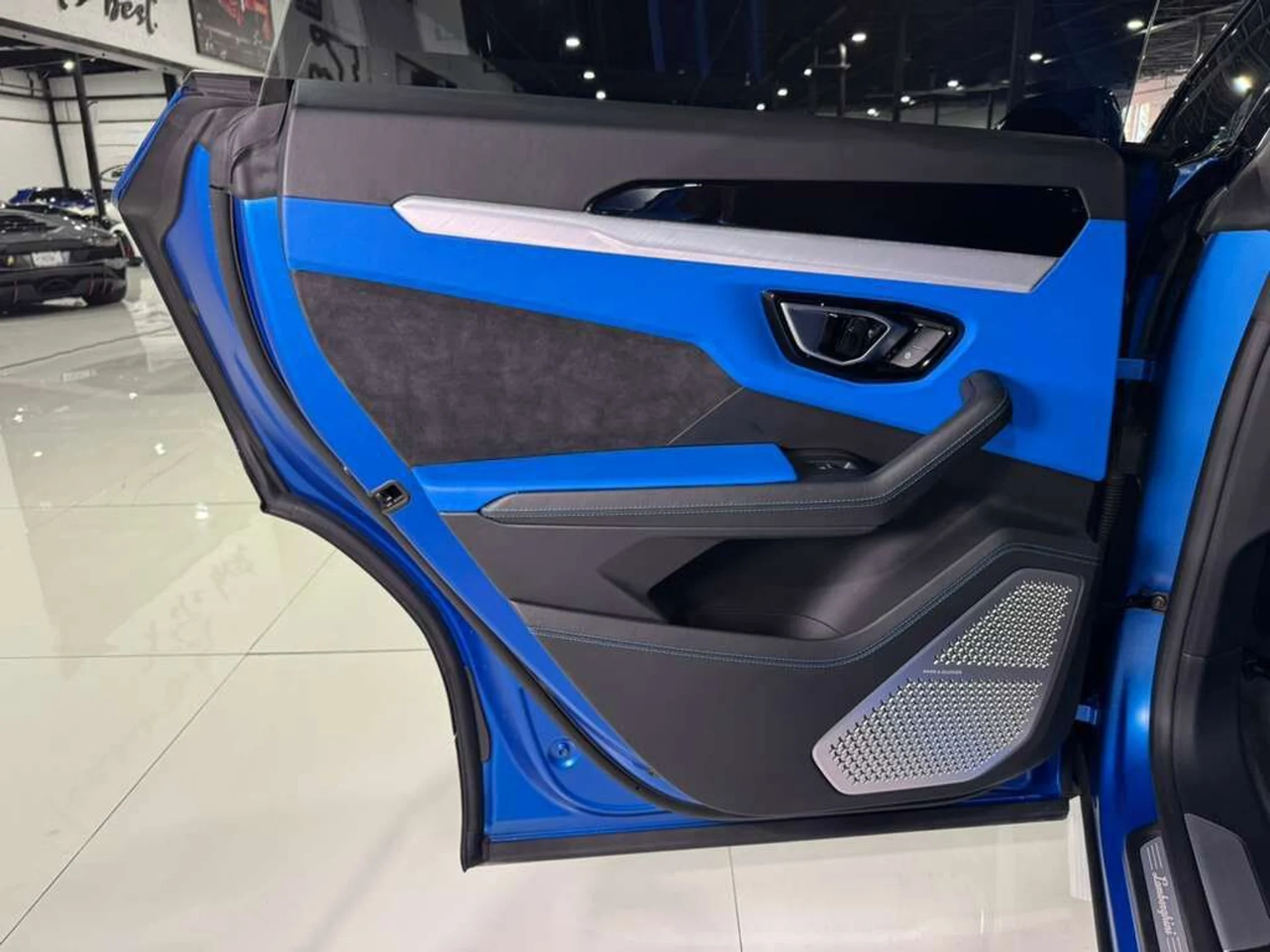 mph039_3429749013_0f04e455c2bea8769df267ac076fa819_a8db3763cb