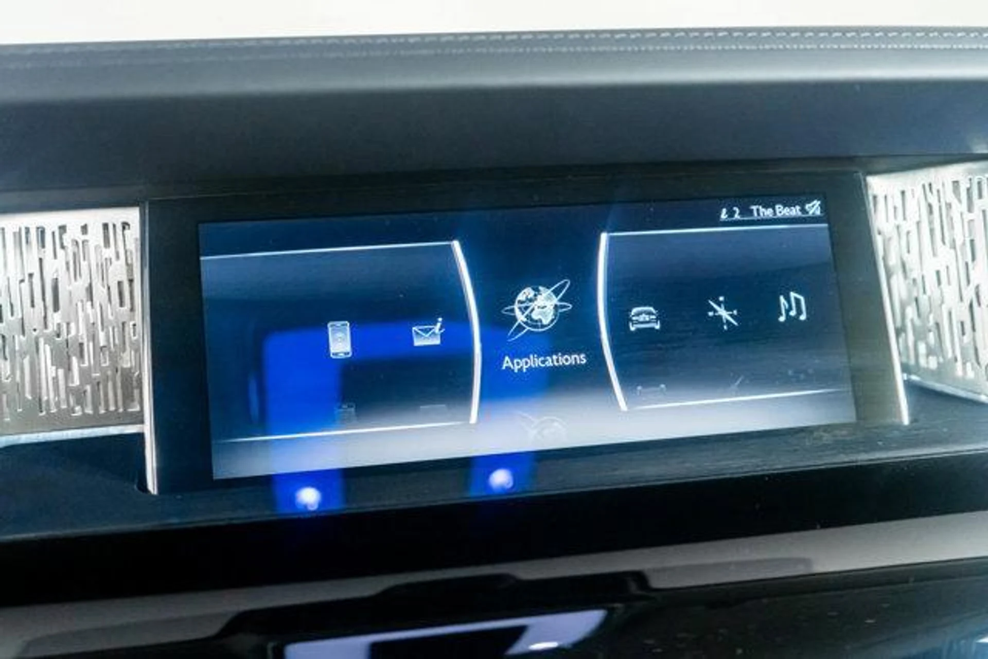 mph039_3434655956_a95kg7sx_DR_Myv_HDW_8hm0_M_Ds_O_Uyc_0928c599d2