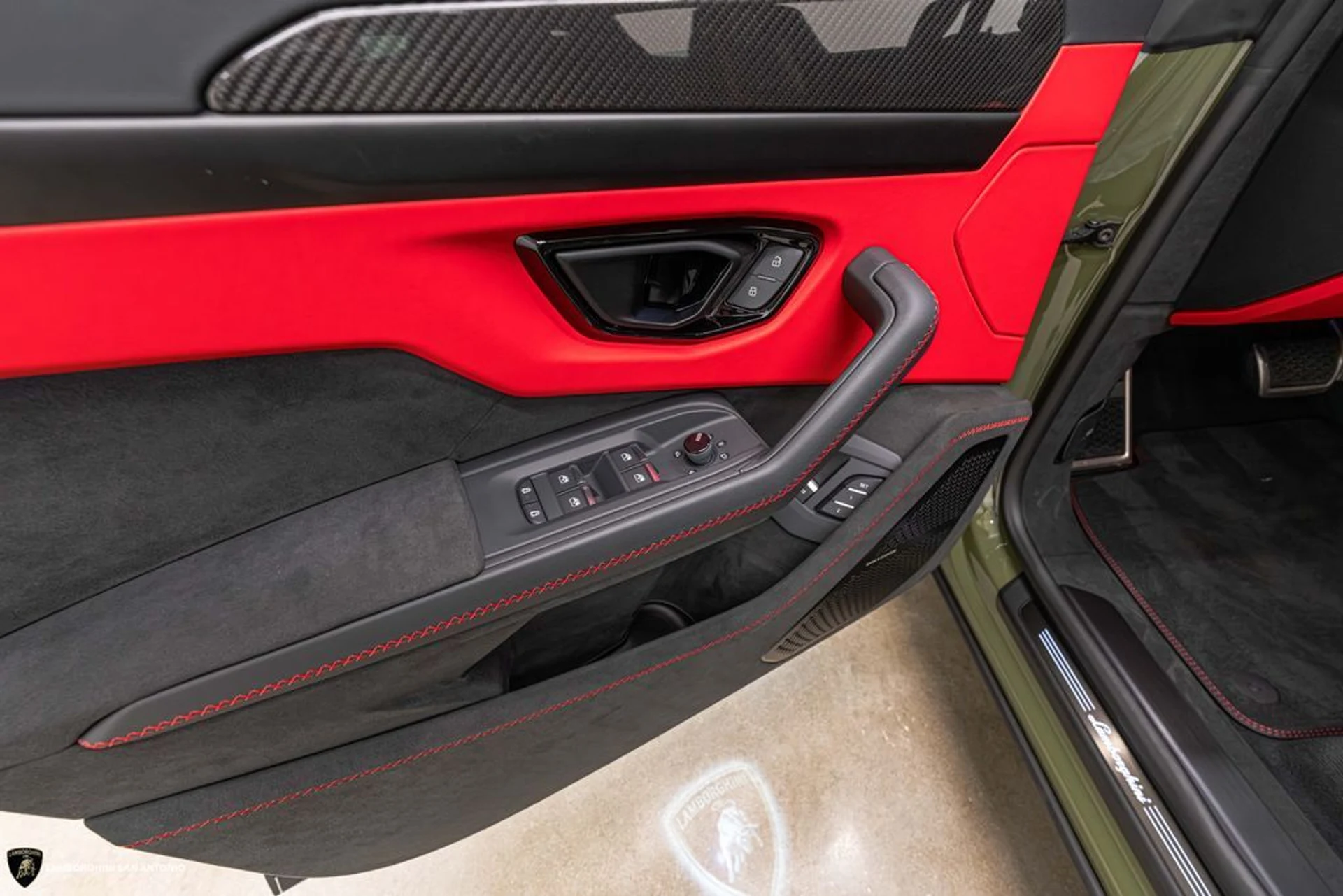 mph039_3435162902_01dca522c9e01d2f41dcf7f53d8b585dx_517469b6aa