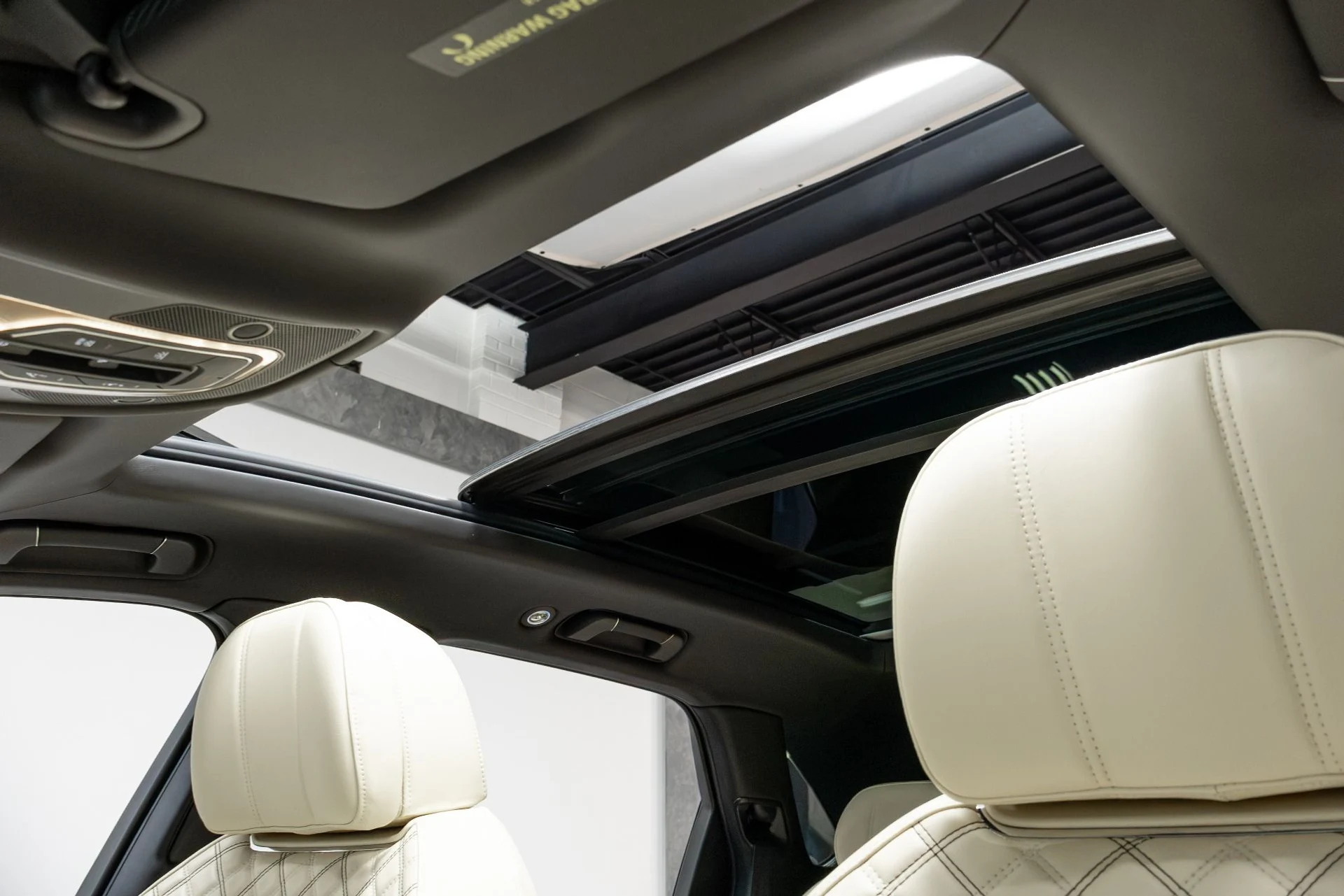 mph039_3436443390_Used_2021_Bentley_Bentayga_V8_First_Edition_1776782316_7bd44209ee