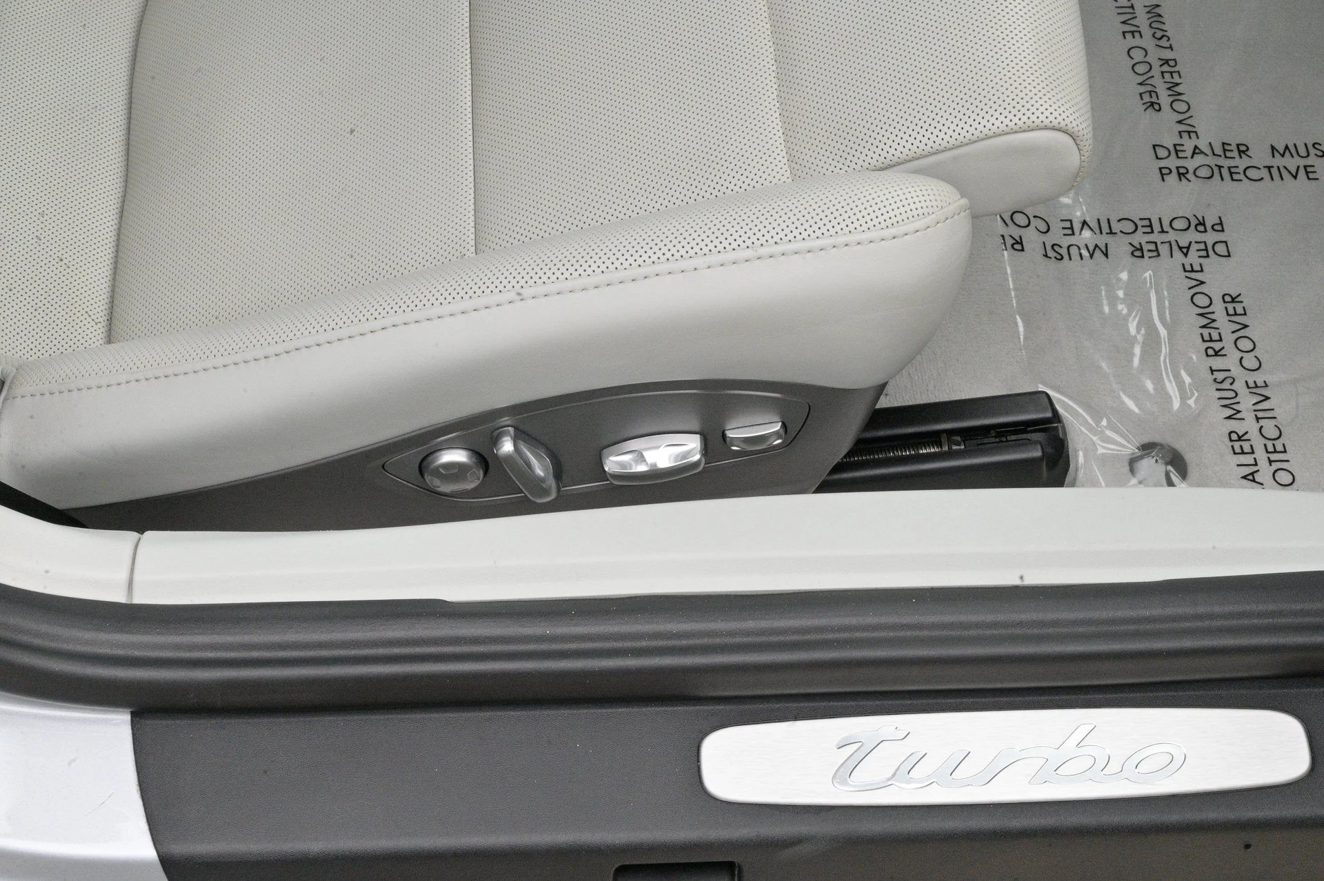 mph039_3450896383_ddc304b49d80411cb82c23271a96cba5_6385961a75