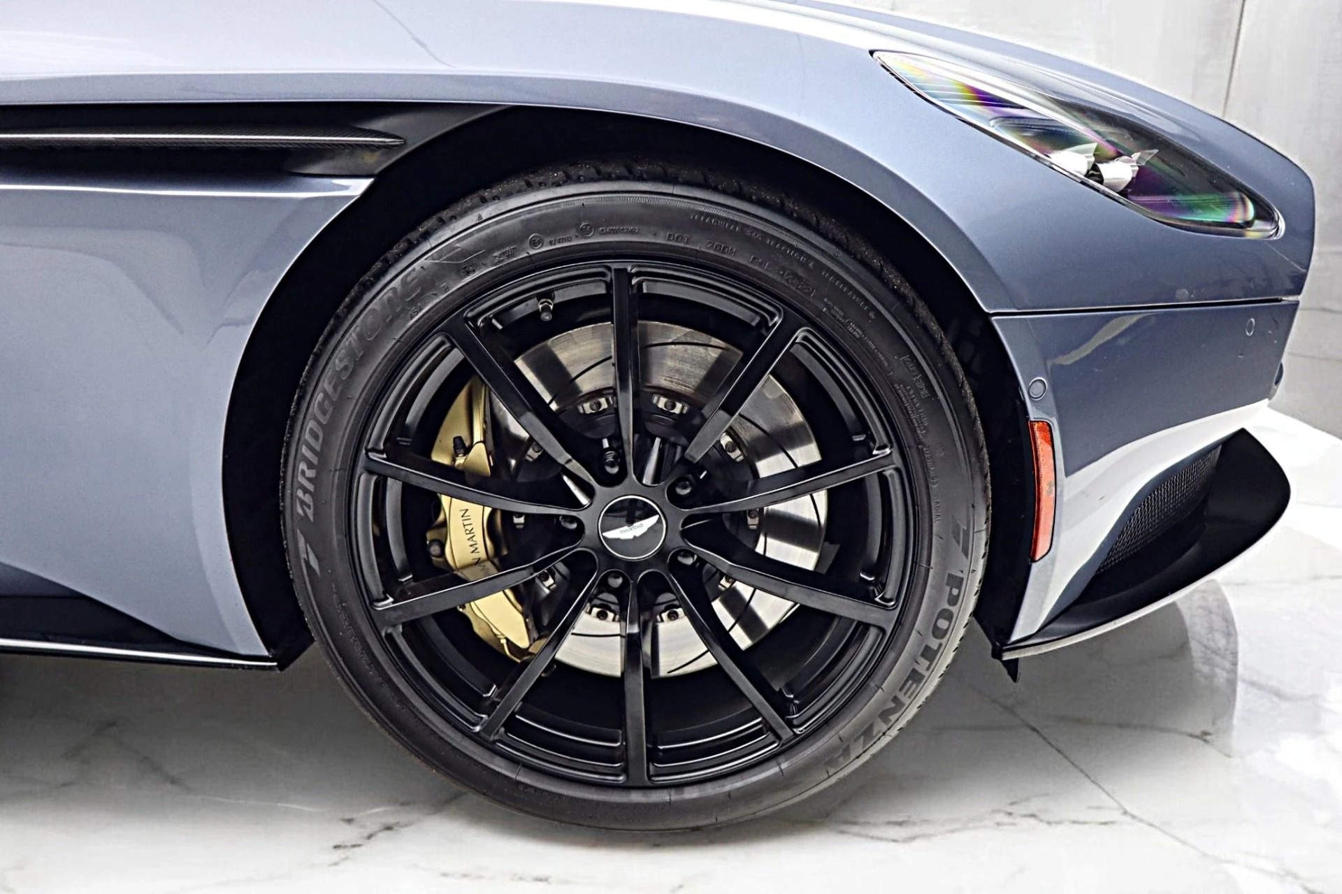 mph039_3457382839_Used_2020_Aston_Martin_DB_11_AMR_a4f3cb6cf1