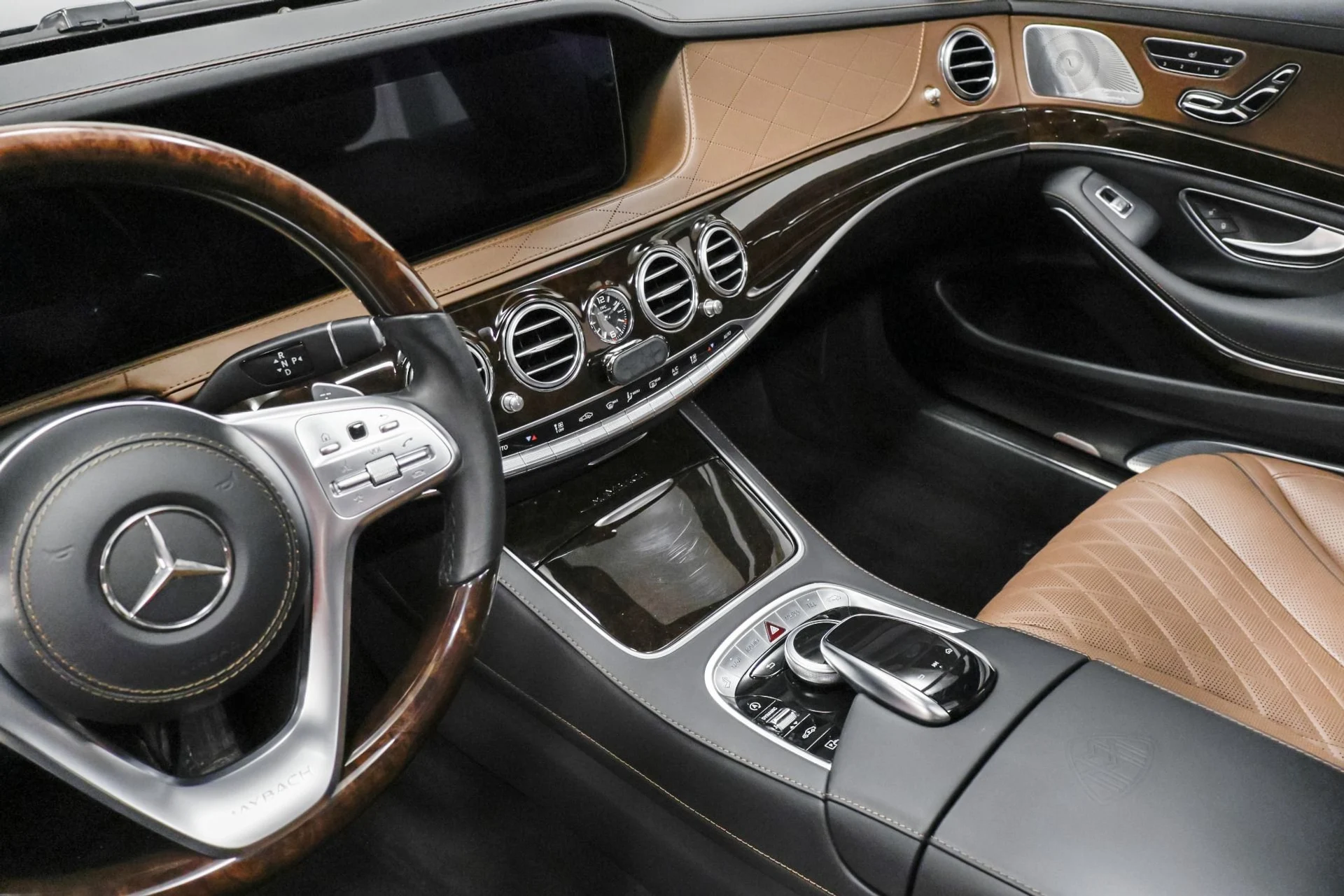 mph039_3458911752_Used_2019_Mercedes_Benz_S_Class_Maybach_S_560_4_MATIC_1761681414_a5d7376981