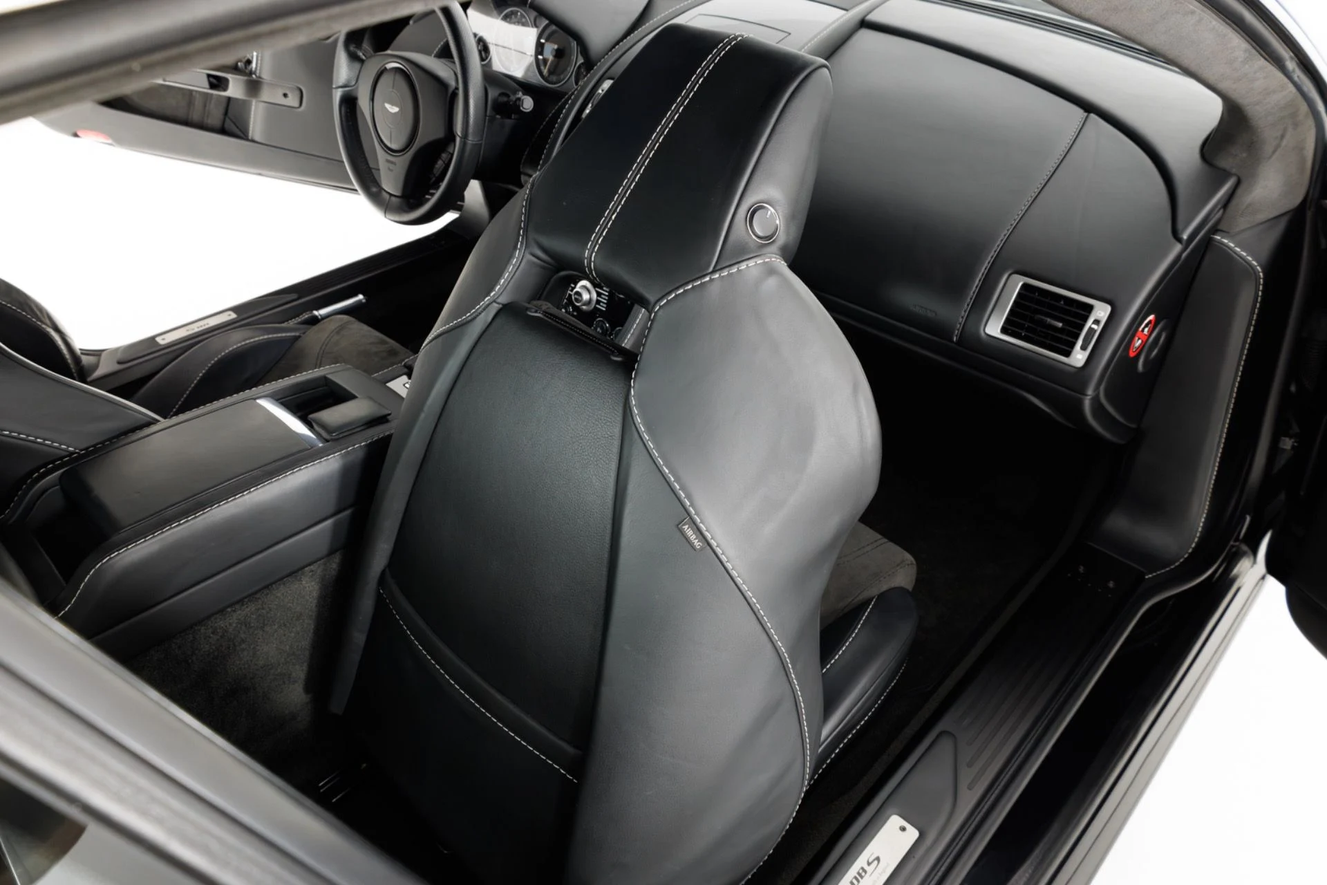mph039_3464710797_Used_2009_Aston_Martin_DBS_V12_Manual_1785525200_cb14b6a667