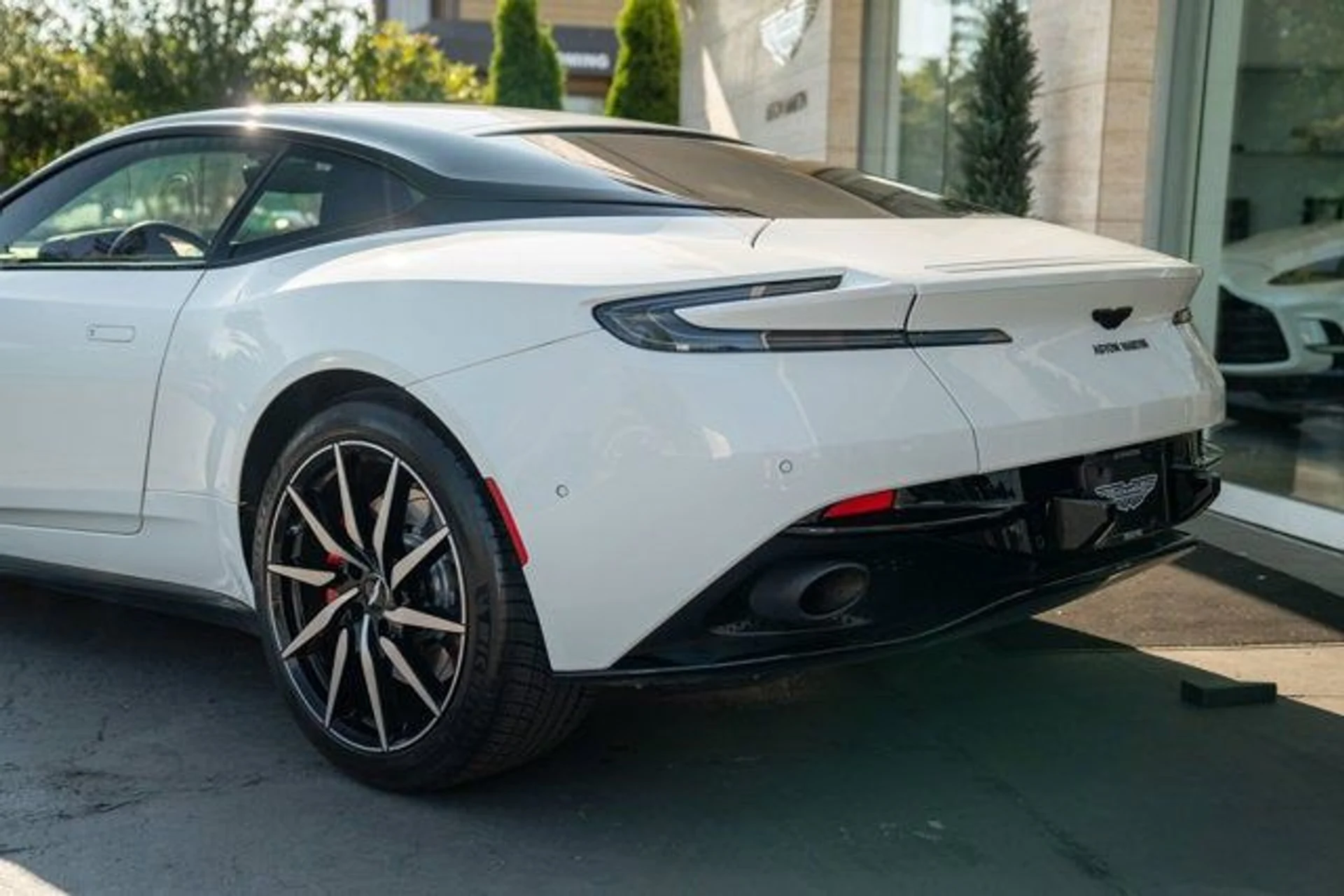 mph039_3470184195_40_77bf62e717