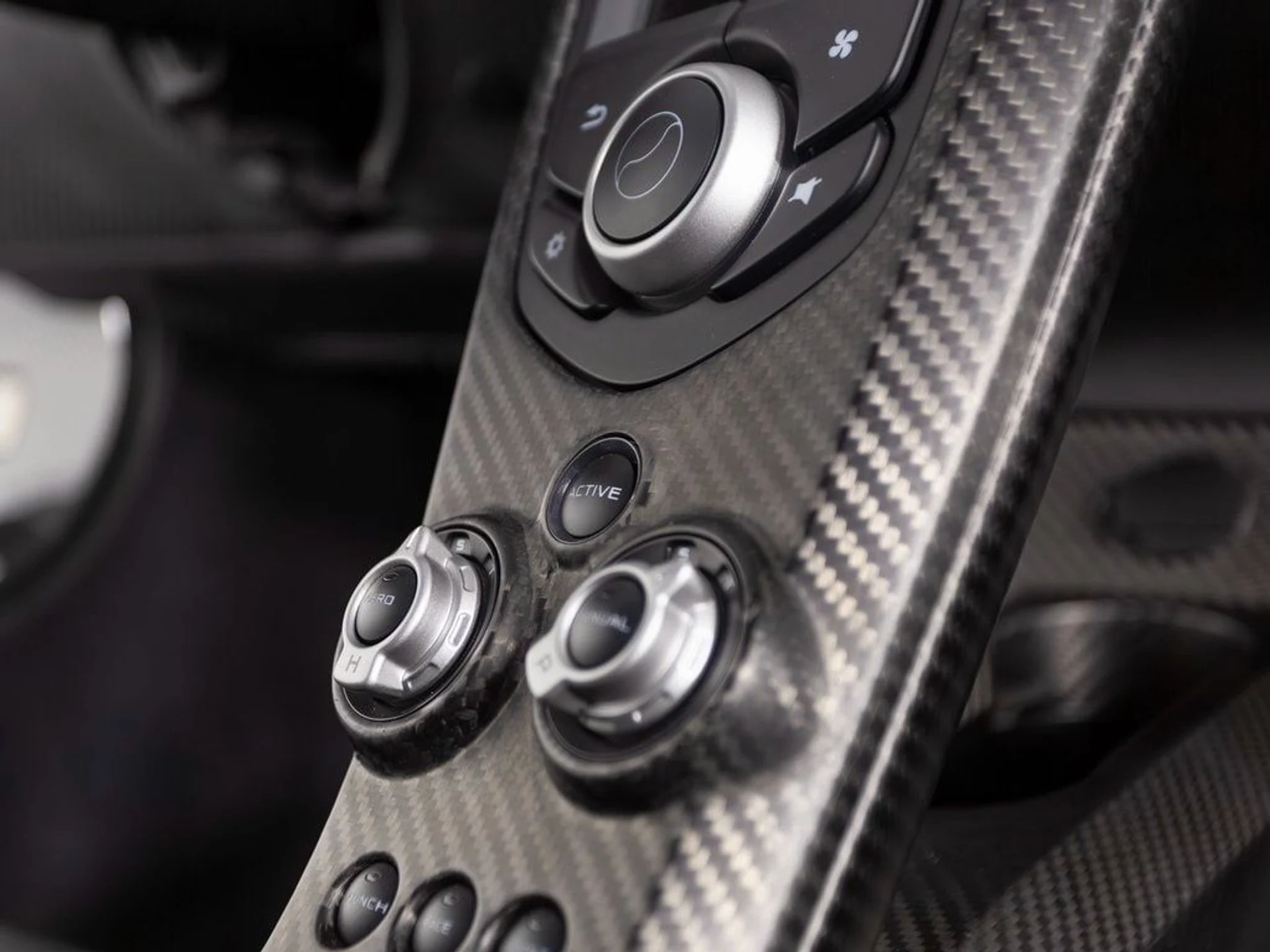 mph039_3477499001_188062b19d7e63f9f86008dea760837ex_d75abe97c9