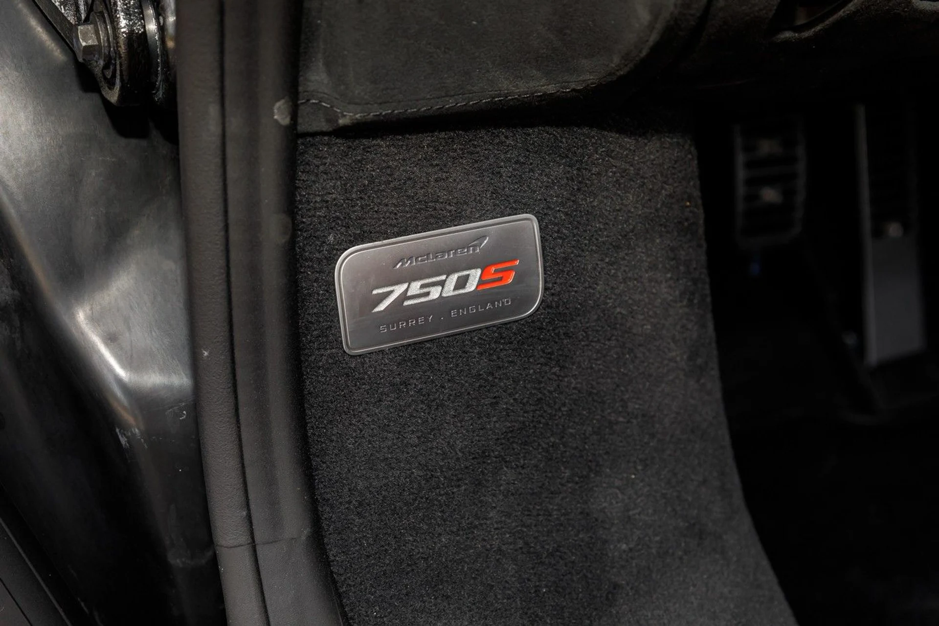 mph039_3479691067_681_p40_l_b5994df6e5