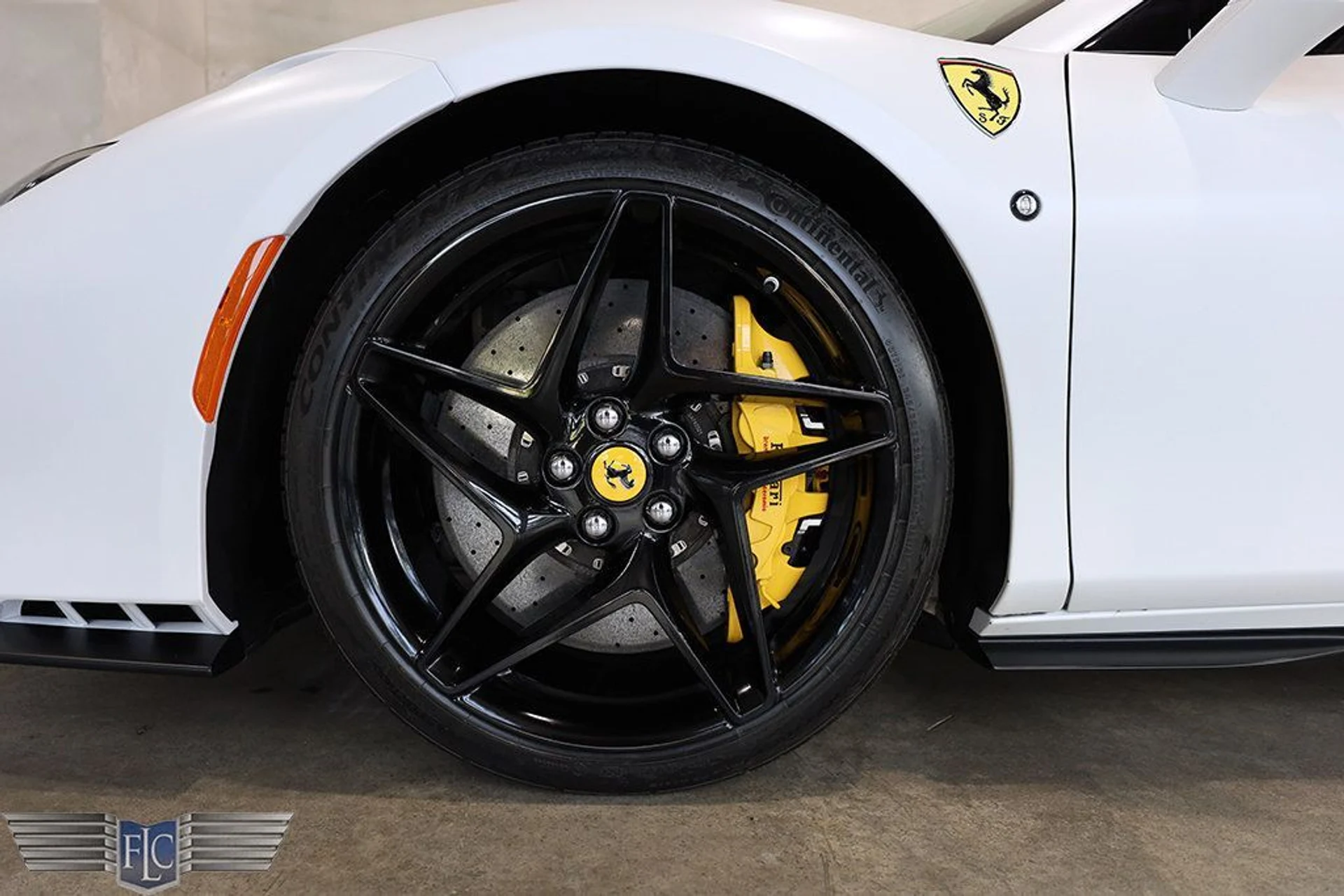 mph039_3518802126_used_2023_ferrari_f8_spider_convertible_9689_22910555_40_1024_6e62f0d09a