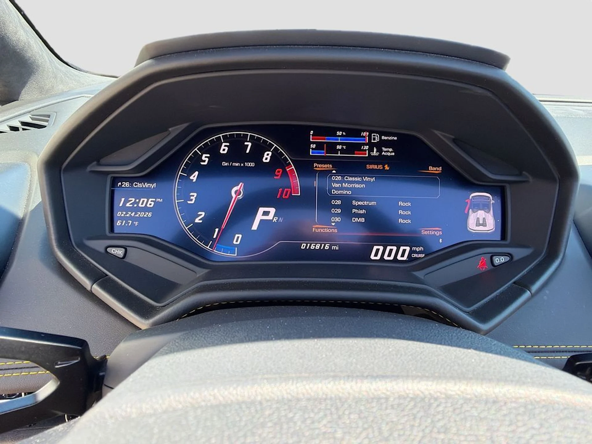 mph039_3520304376_8ade477a5a010dc861ca86c1bf7f65c1x_f73437189c