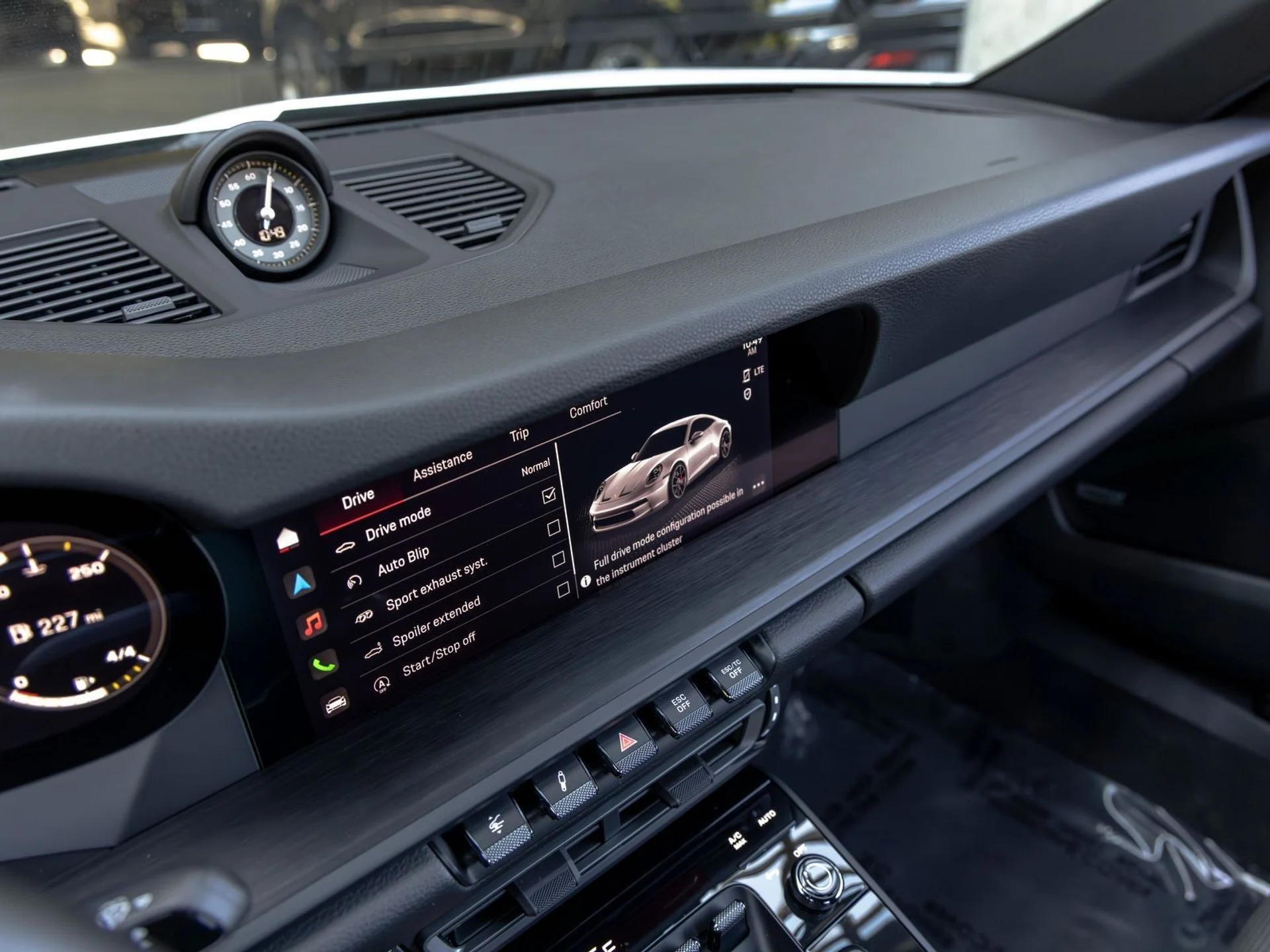 mph039_352414376_40_e4154b24cb