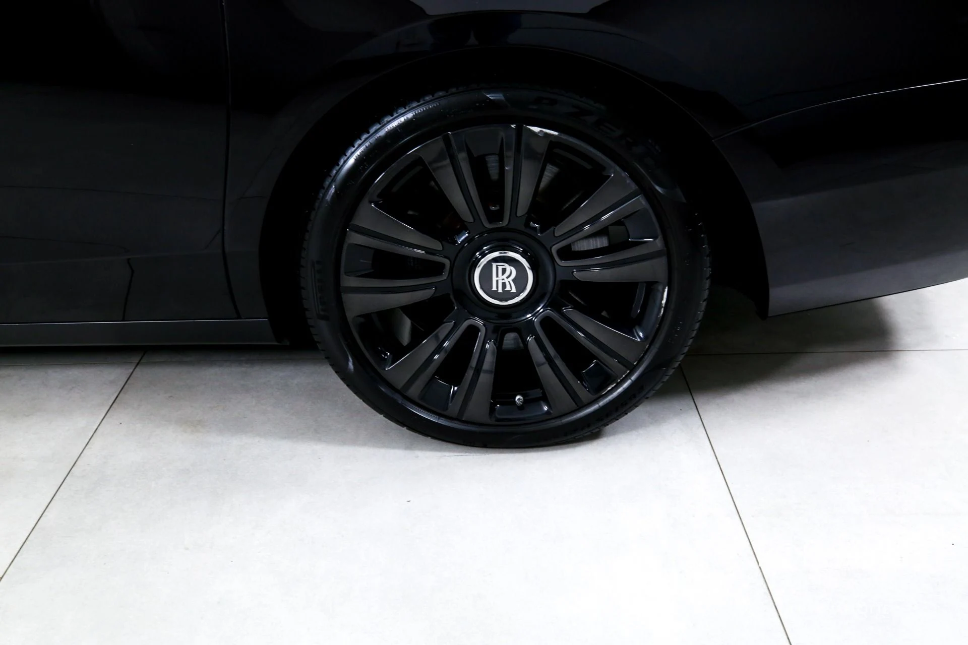 mph039_3527453925_Used_2021_Rolls_Royce_Ghost_1789147066_a9a02da4e2