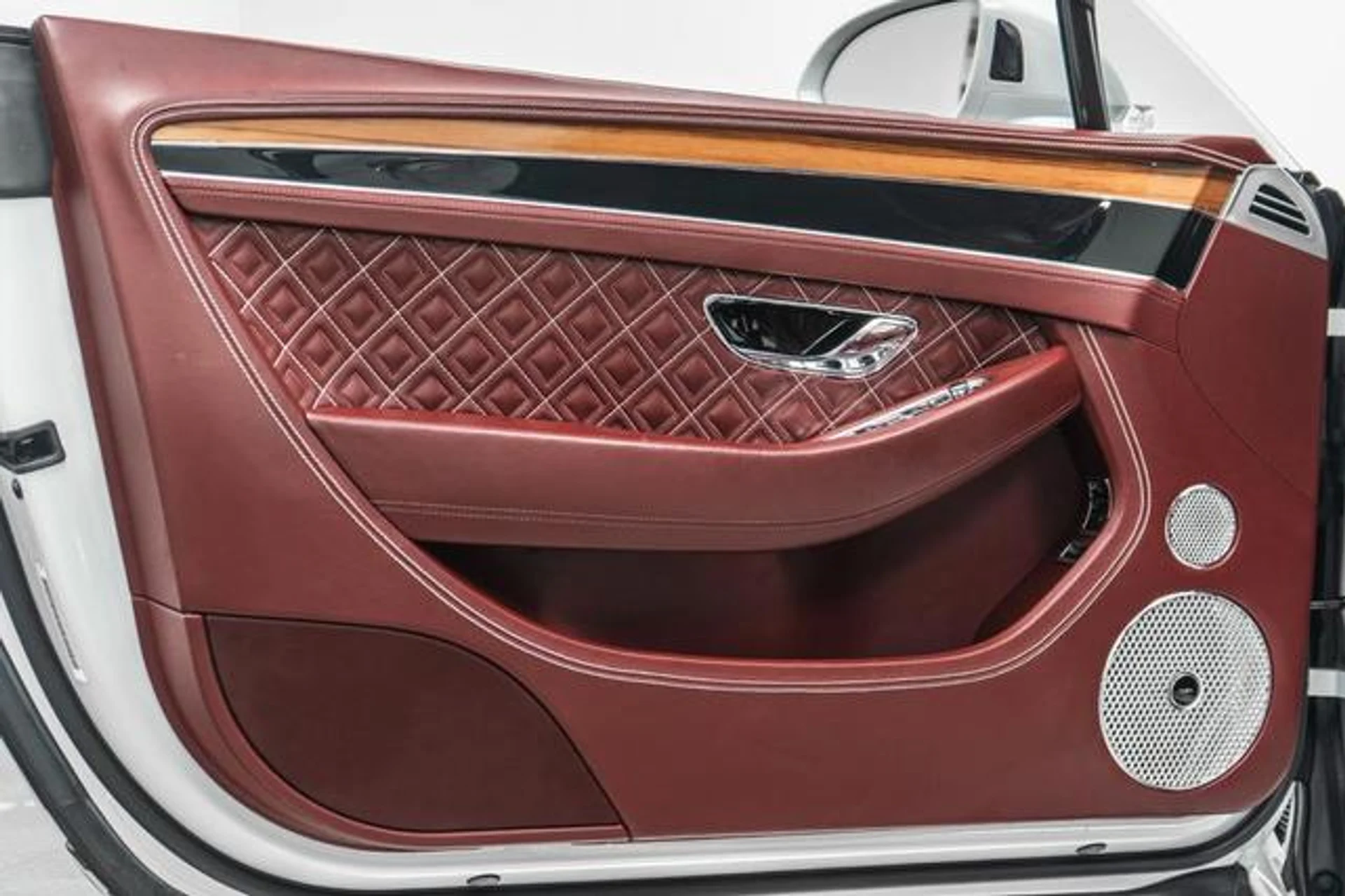 mph039_3532607851_bf_Ia_Bt_YW_0l_ON_Ego_Xe_Pj46_Cs8g_Z4_e80cfce6ad