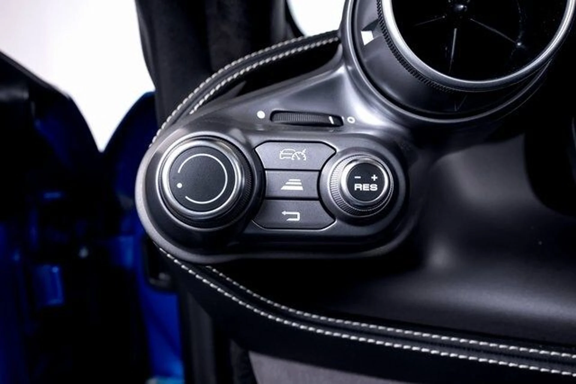 mph039_3537044274_24db2a4e2ed0f9937389cf088984dc8cx_b75c752856