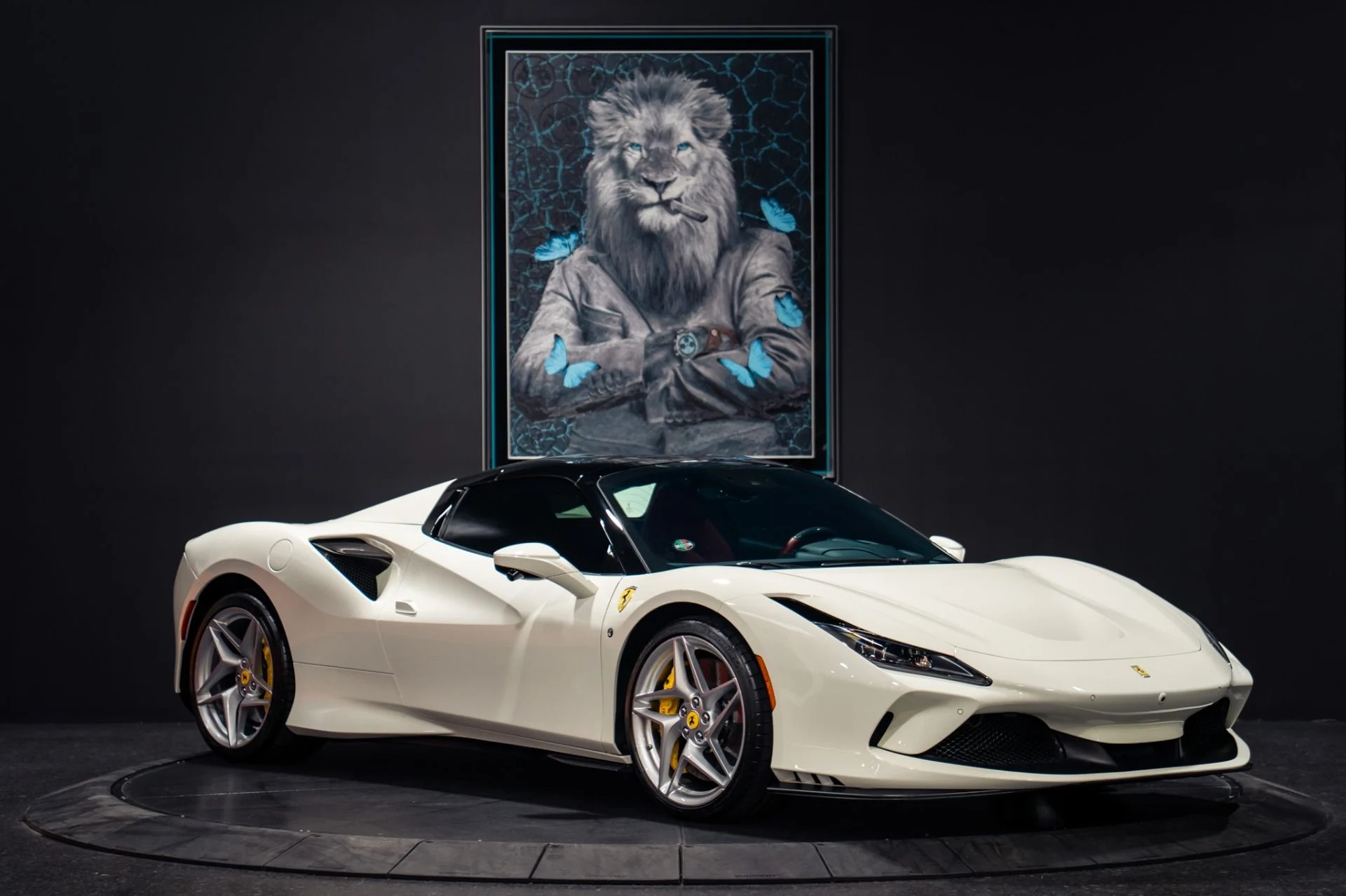 mph039_3537959903_Used_2023_Ferrari_F8_Spider_Passenger_Display_Front_Lift_1785938596_ccb3181670