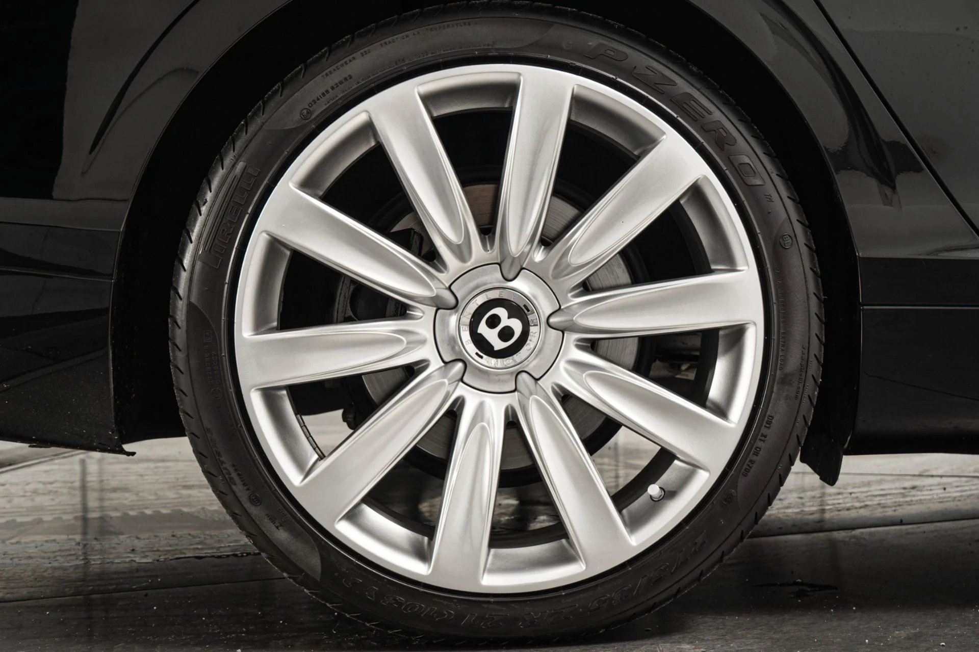 mph039_3564812074_Used_2015_Bentley_Flying_Spur_W12_1759873235_9cae649453