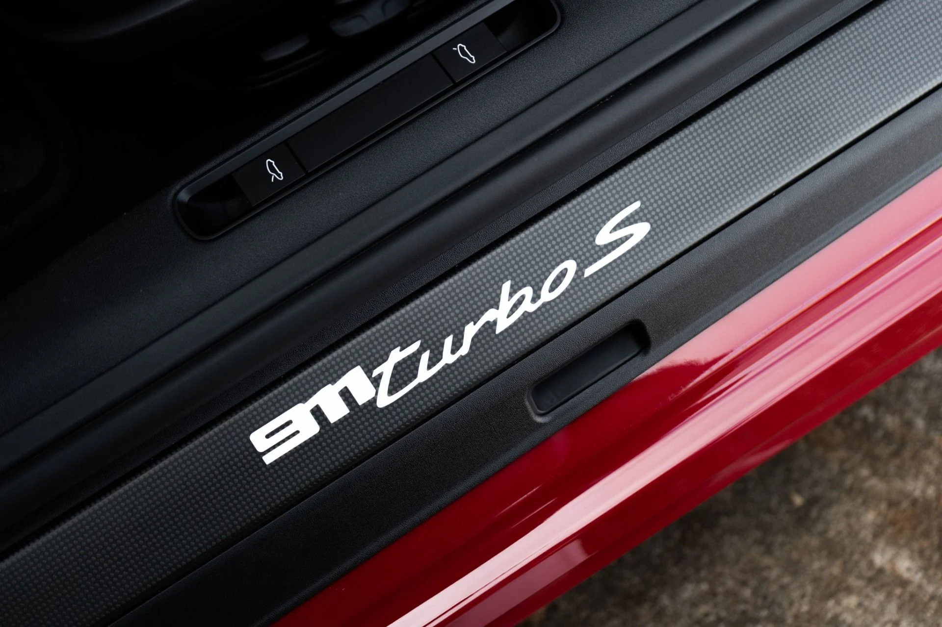 mph039_3565500108_Used_2021_Porsche_911_Turbo_S_Cabriolet_1765565063_f976017b5f