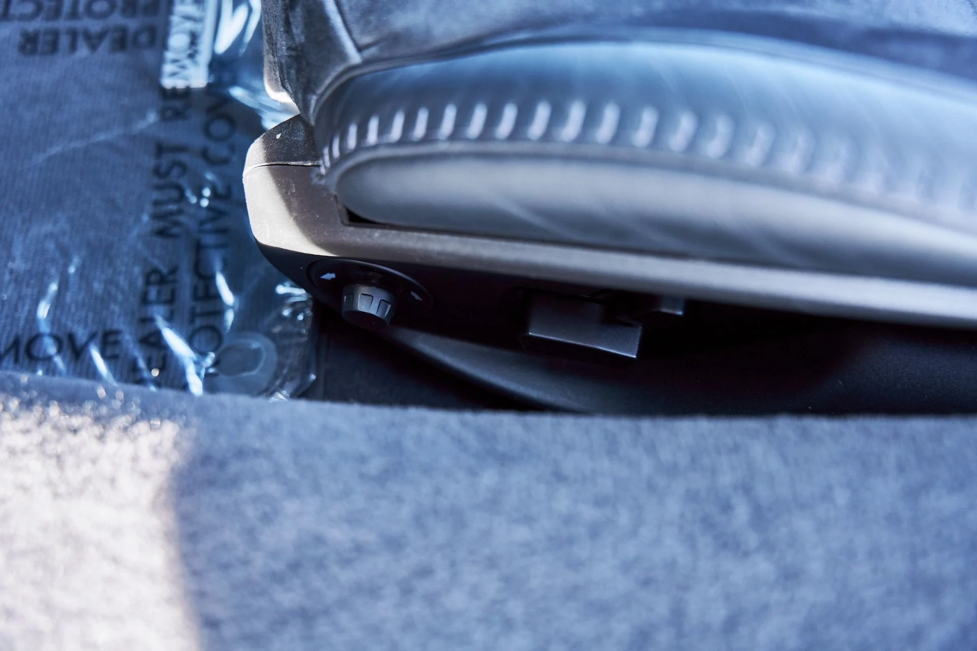 mph039_3566659693_Used_2025_Mc_Laren_Artura_1769567643_bd3b6b3264