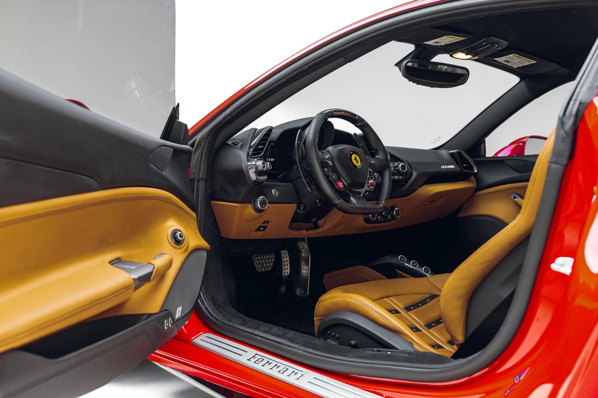mph039_3567811232_Used_2017_Ferrari_488_GTB_1781799315_1ef4b3a16a
