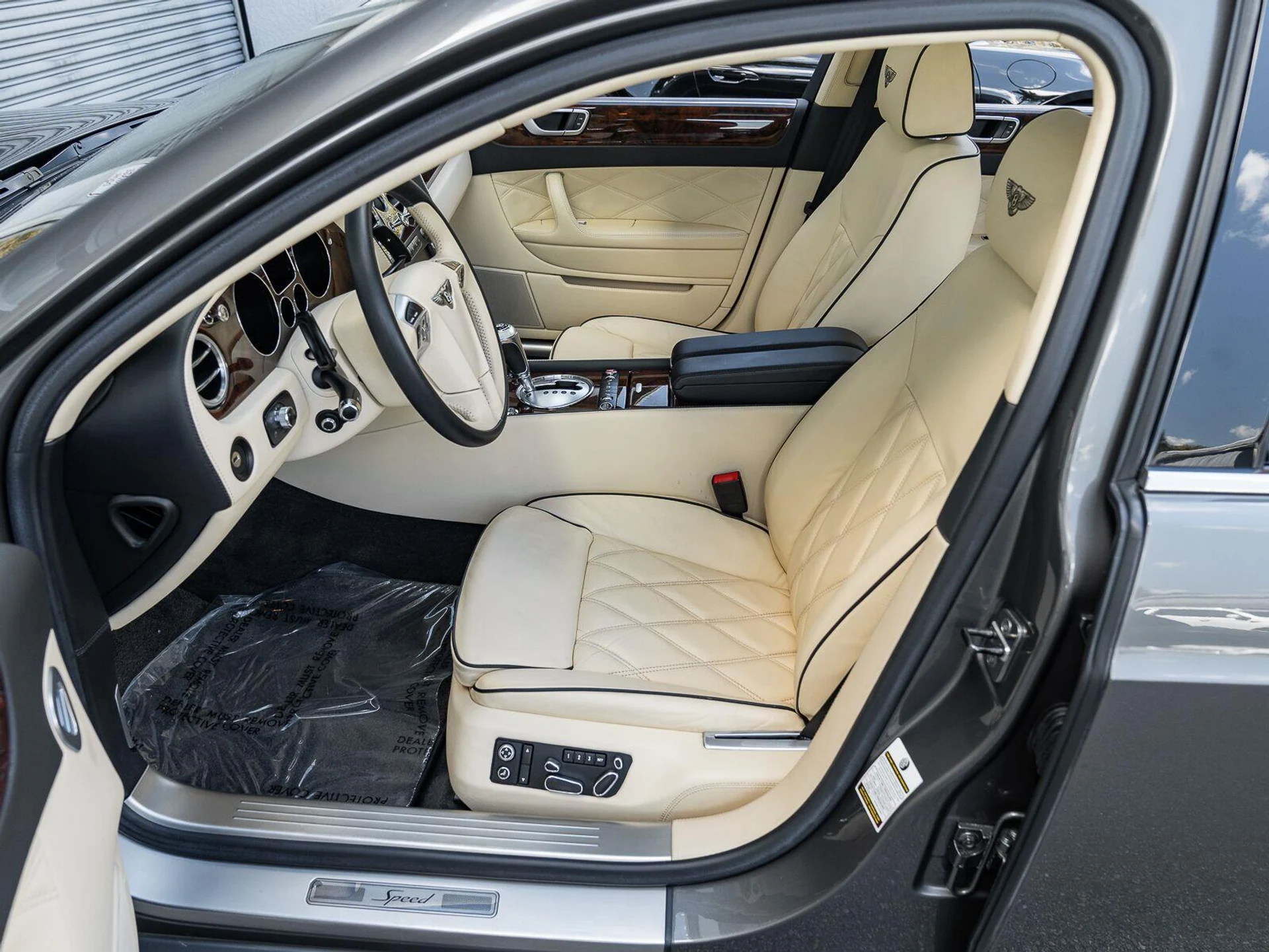 mph039_3585551491_Used_2011_Bentley_Continental_Flying_Spur_Speed_1792185149_1f2b39e7f4