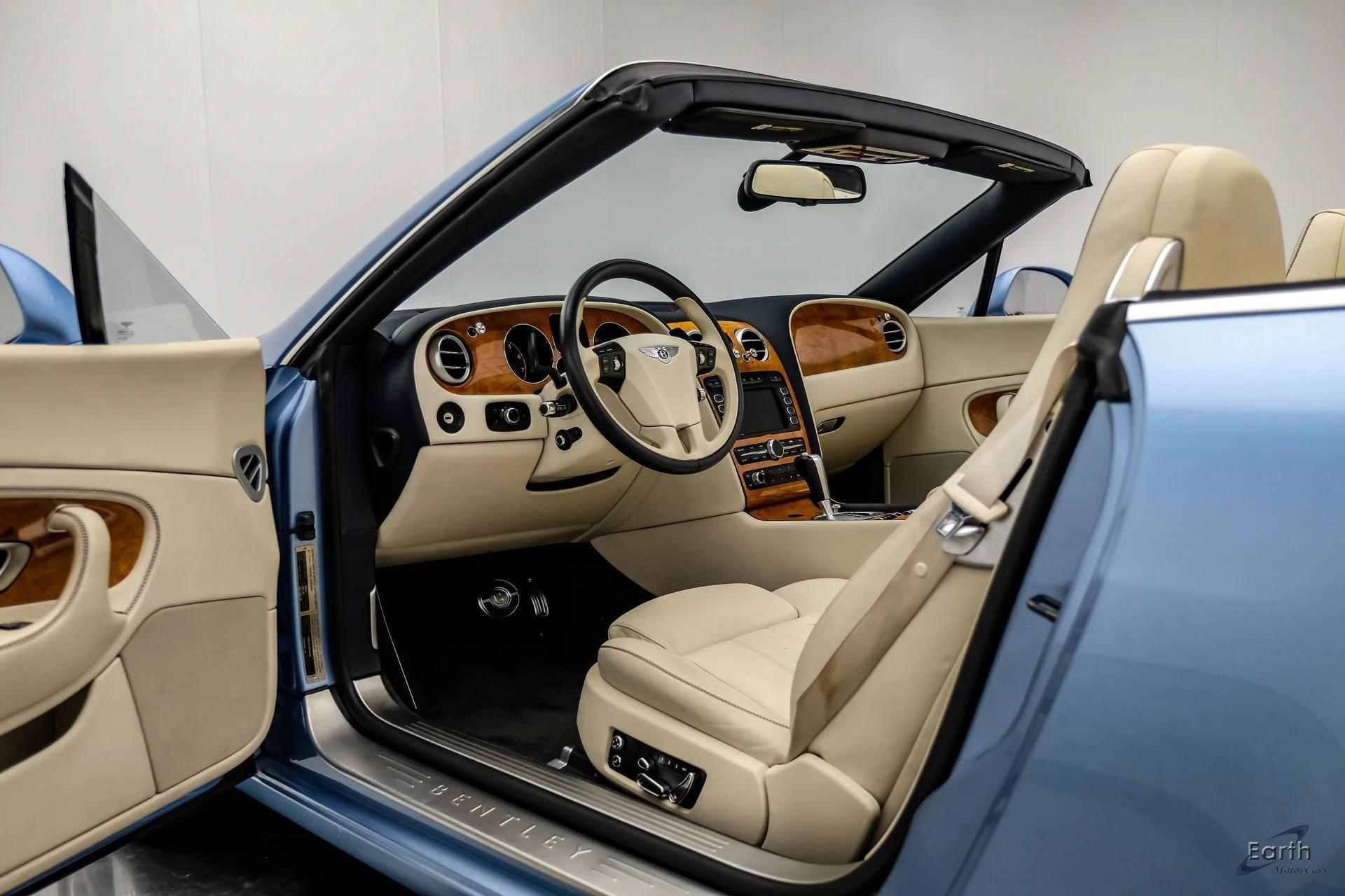 mph039_359065780_82a34ae162b745fe8344f599c223b778x_10528d2819