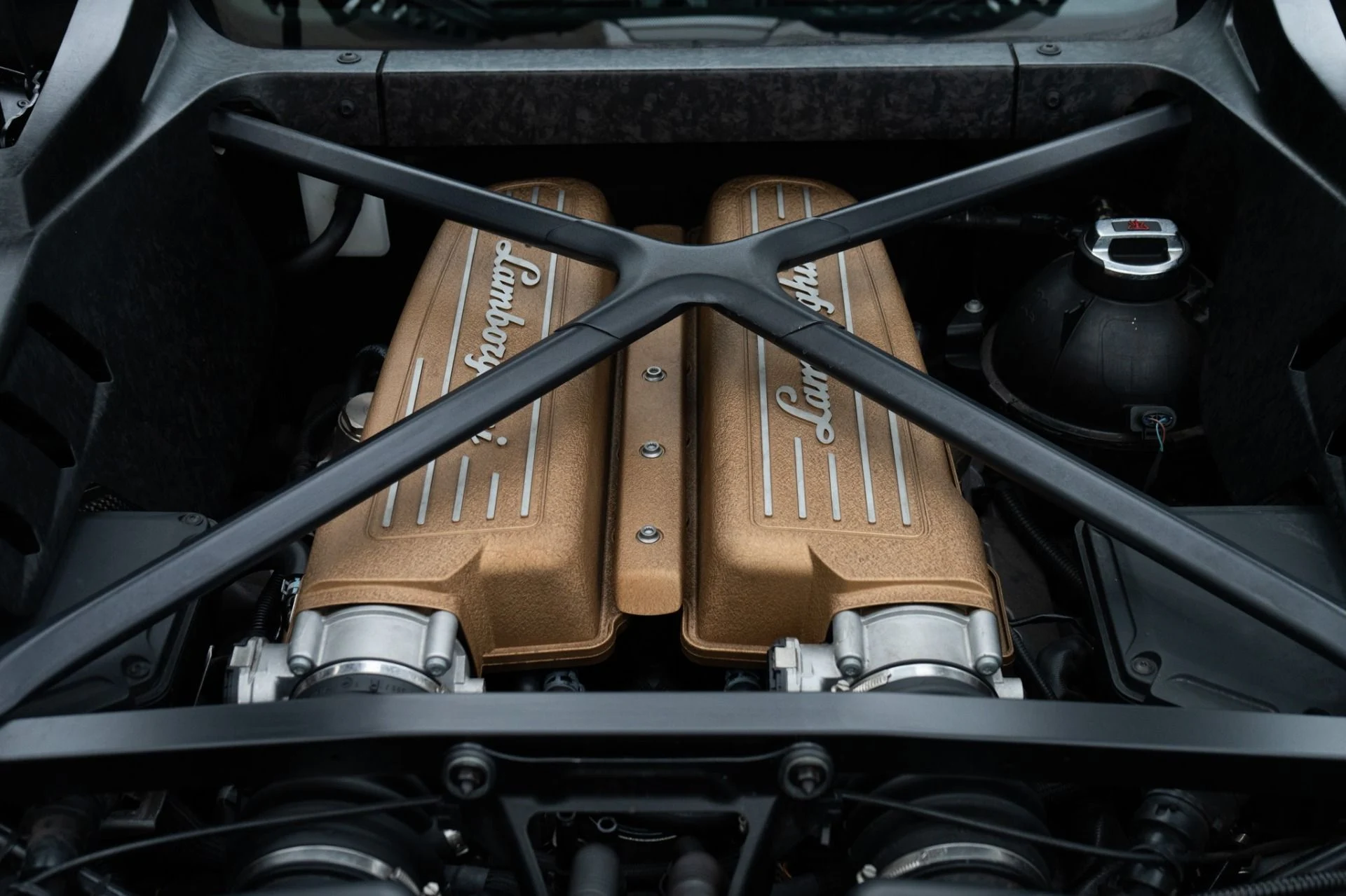 mph039_3597597716_Used_2018_Lamborghini_Huracan_LP_640_4_Performante_1784070593_89f2581416